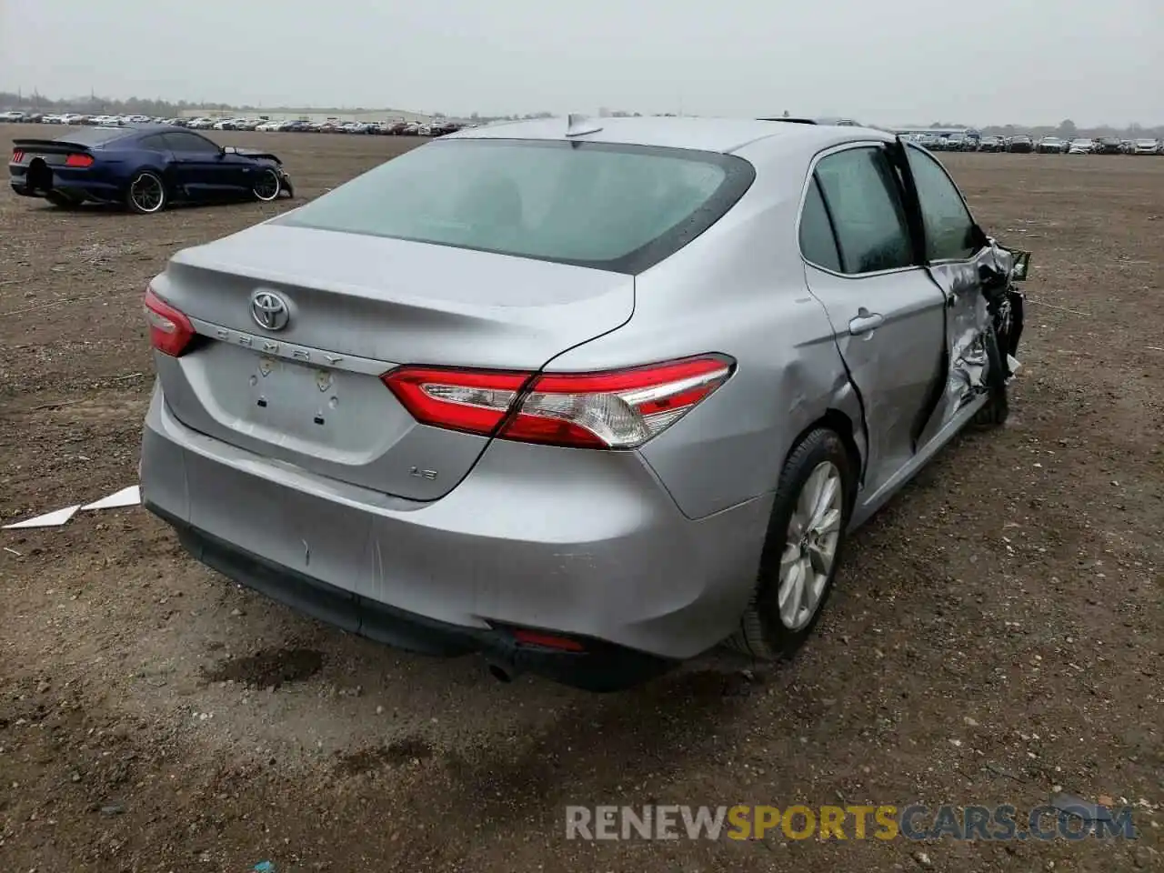 4 Photograph of a damaged car 4T1B11HK2KU684381 TOYOTA CAMRY 2019