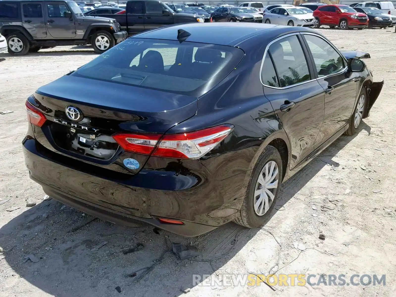 4 Photograph of a damaged car 4T1B11HK2KU685272 TOYOTA CAMRY 2019