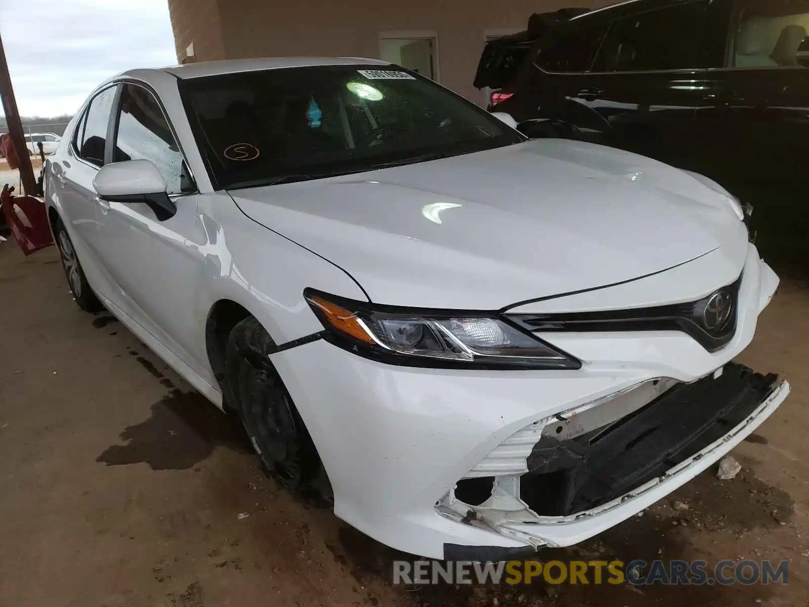 1 Photograph of a damaged car 4T1B11HK2KU685479 TOYOTA CAMRY 2019