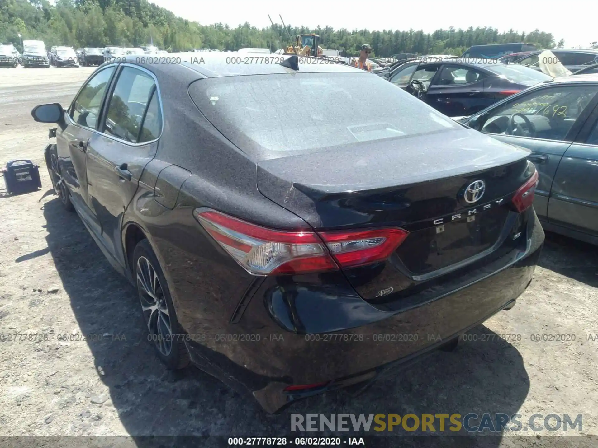 3 Photograph of a damaged car 4T1B11HK2KU685904 TOYOTA CAMRY 2019