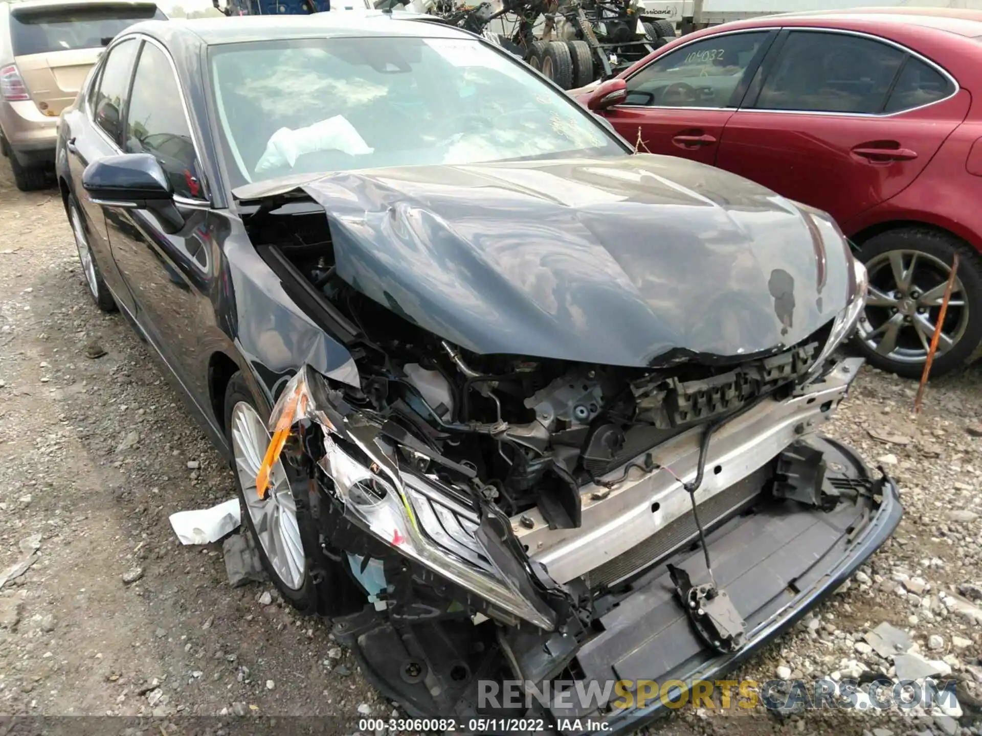 6 Photograph of a damaged car 4T1B11HK2KU686051 TOYOTA CAMRY 2019