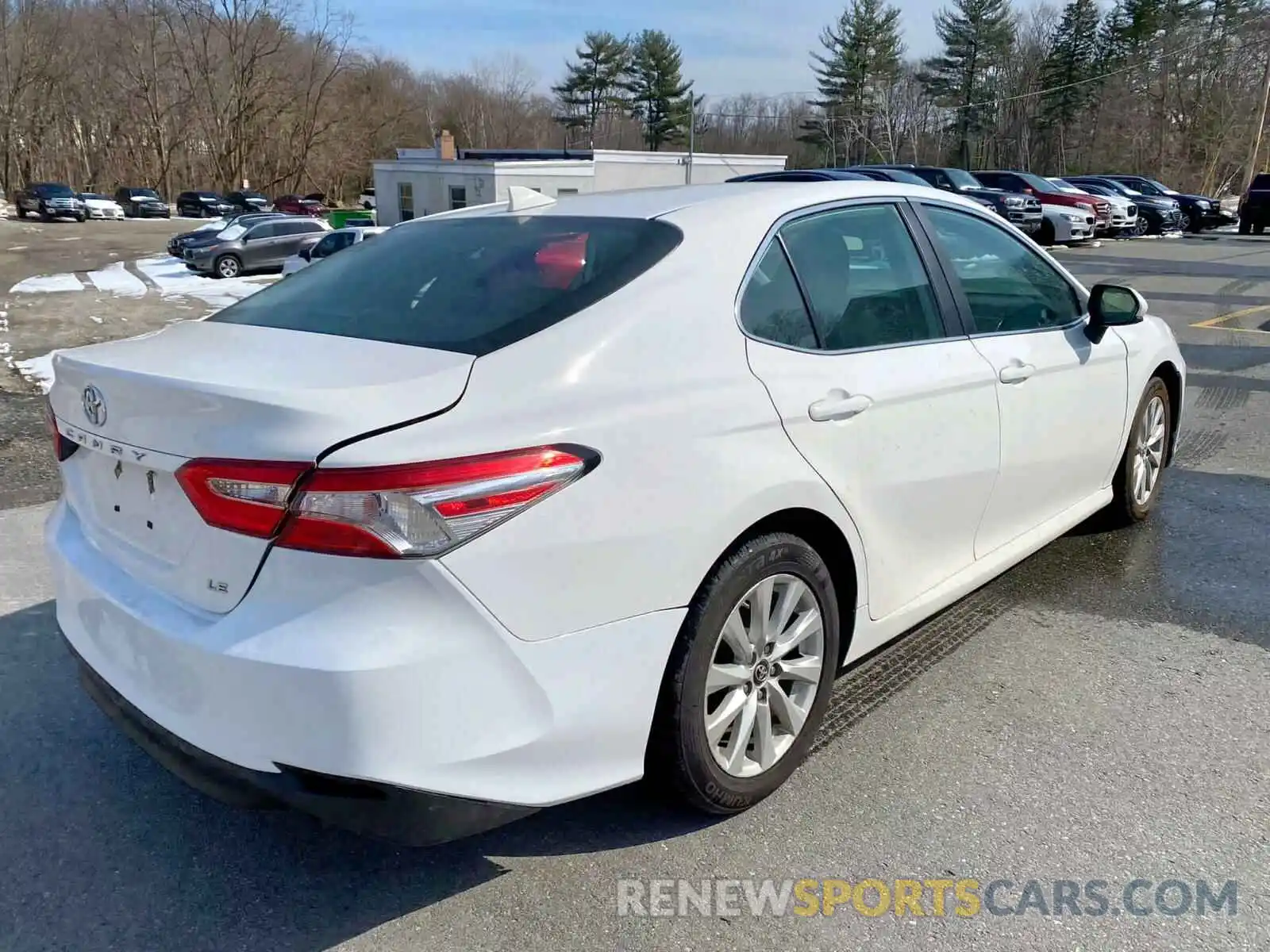 4 Photograph of a damaged car 4T1B11HK2KU687149 TOYOTA CAMRY 2019