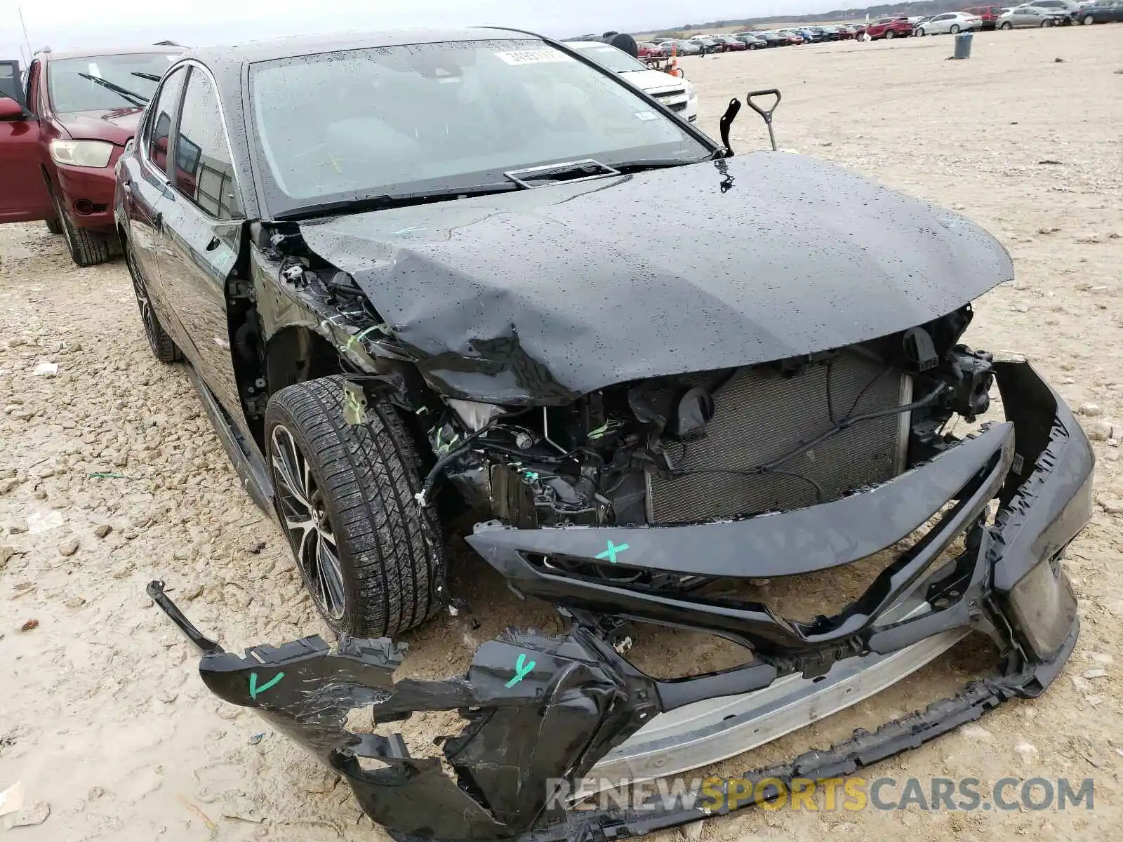 1 Photograph of a damaged car 4T1B11HK2KU687717 TOYOTA CAMRY 2019