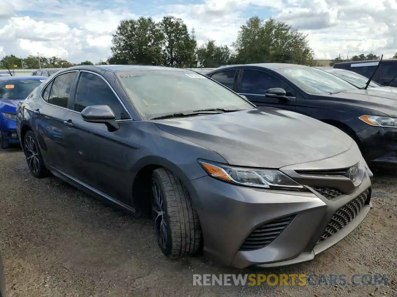 1 Photograph of a damaged car 4T1B11HK2KU687913 TOYOTA CAMRY 2019