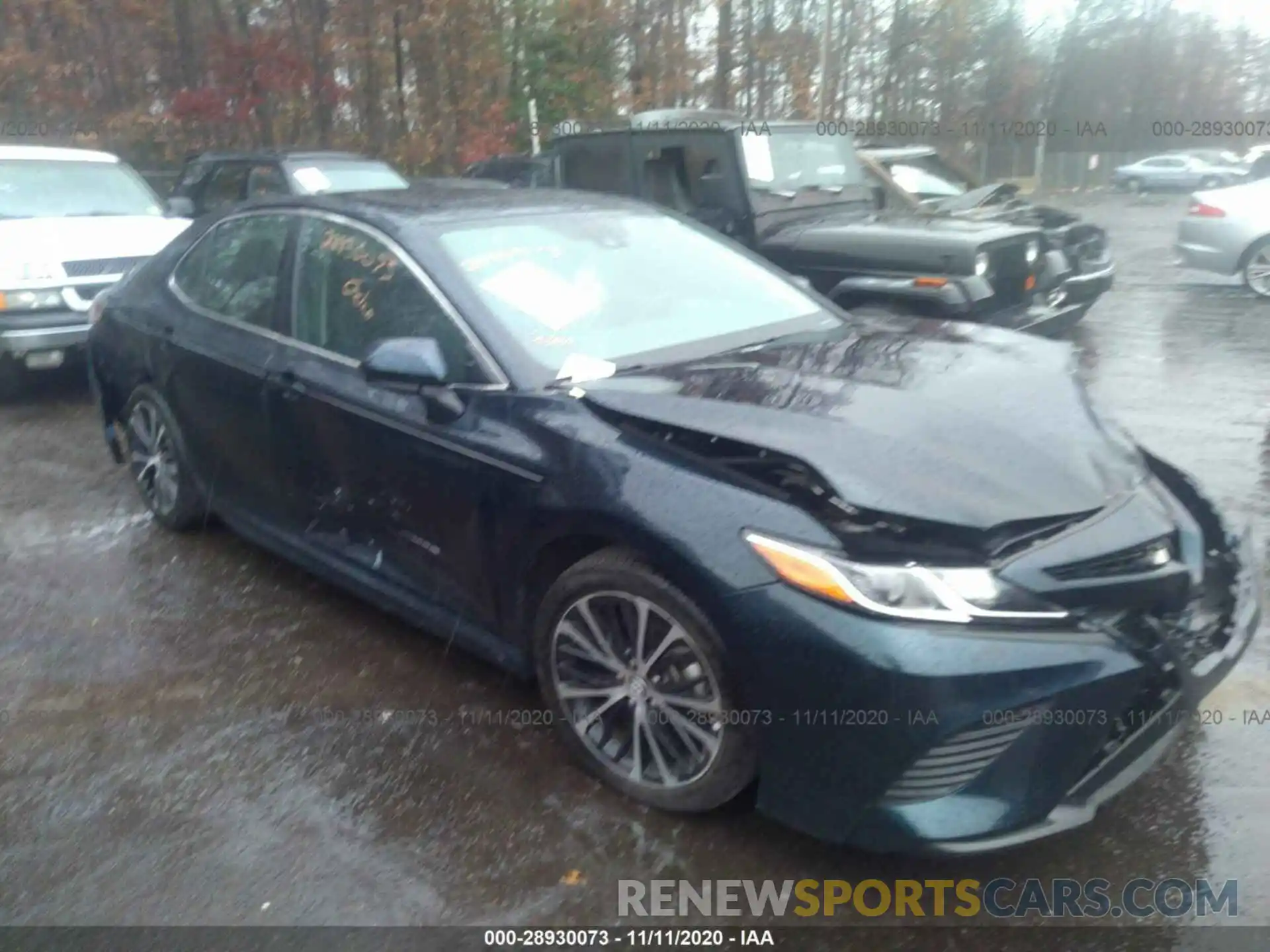 1 Photograph of a damaged car 4T1B11HK2KU688821 TOYOTA CAMRY 2019