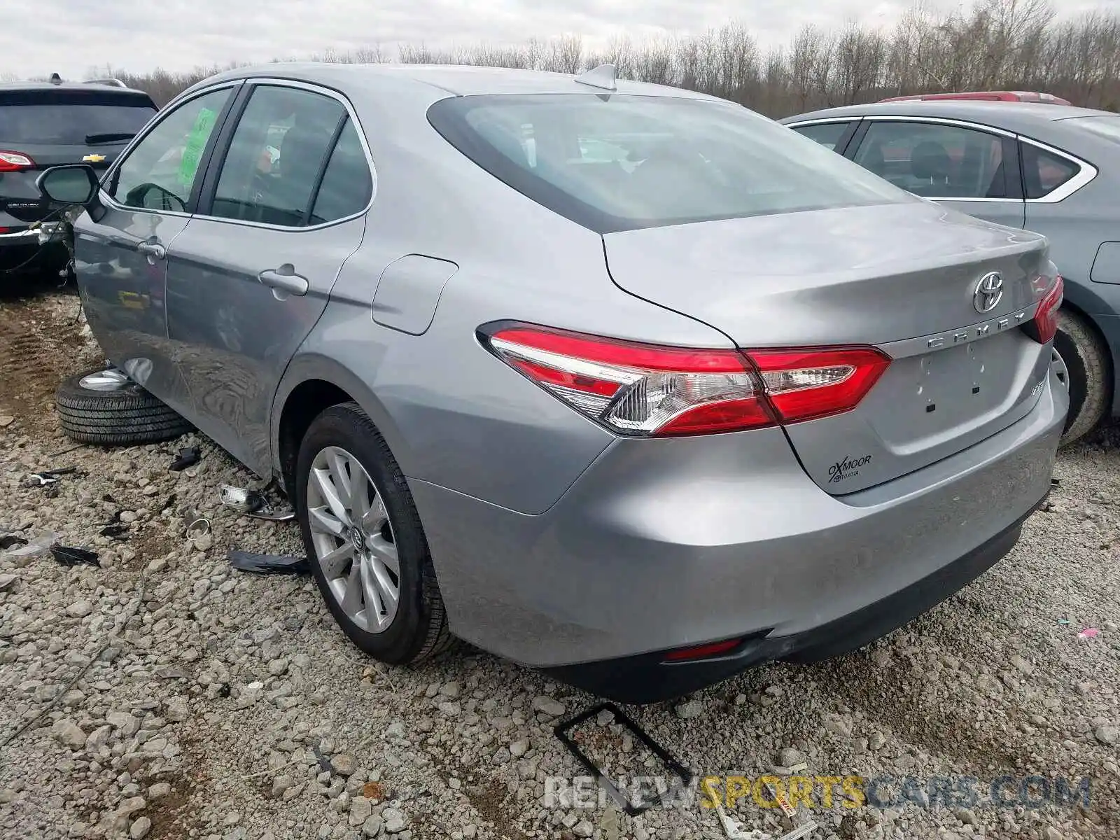 3 Photograph of a damaged car 4T1B11HK2KU689273 TOYOTA CAMRY 2019