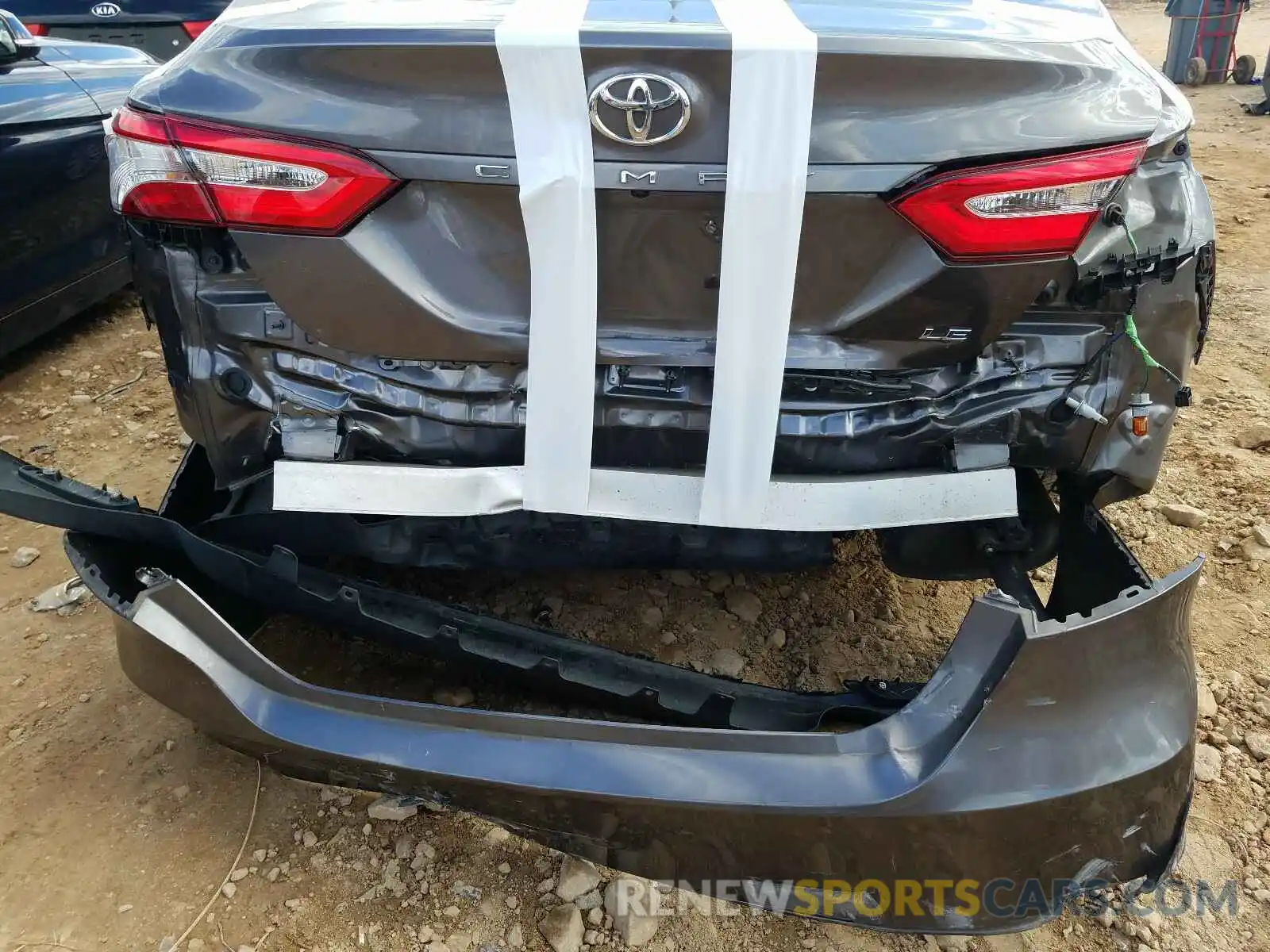 9 Photograph of a damaged car 4T1B11HK2KU689516 TOYOTA CAMRY 2019