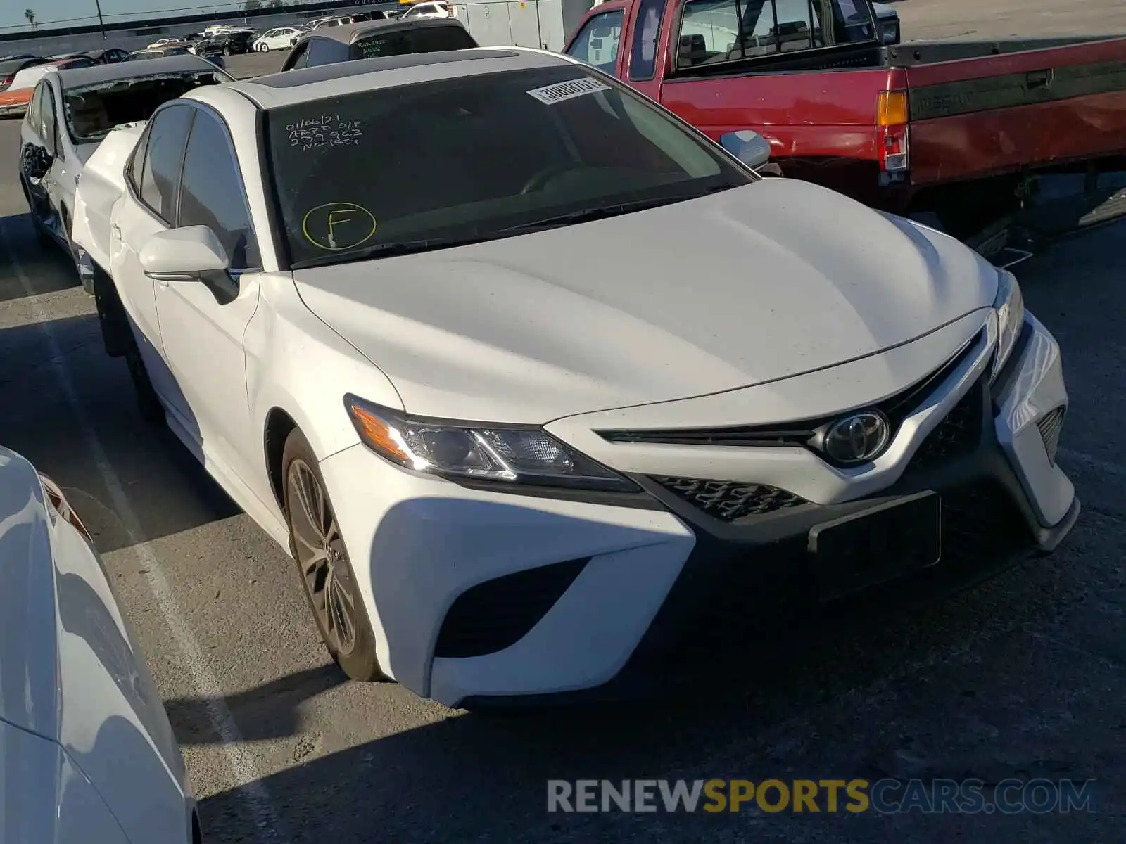 1 Photograph of a damaged car 4T1B11HK2KU691153 TOYOTA CAMRY 2019