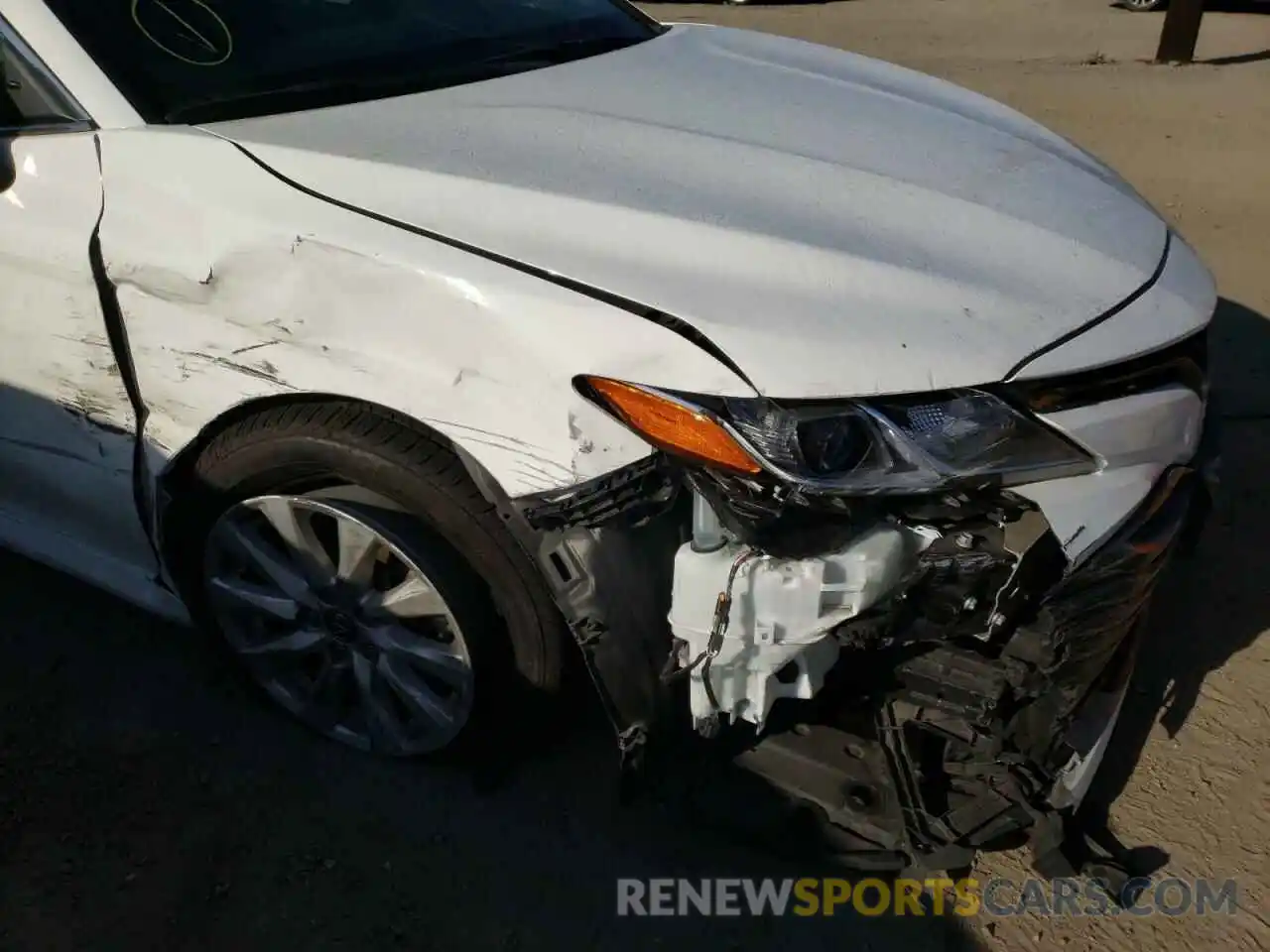 9 Photograph of a damaged car 4T1B11HK2KU691167 TOYOTA CAMRY 2019