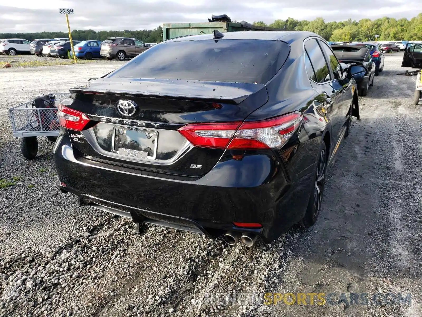 4 Photograph of a damaged car 4T1B11HK2KU691492 TOYOTA CAMRY 2019