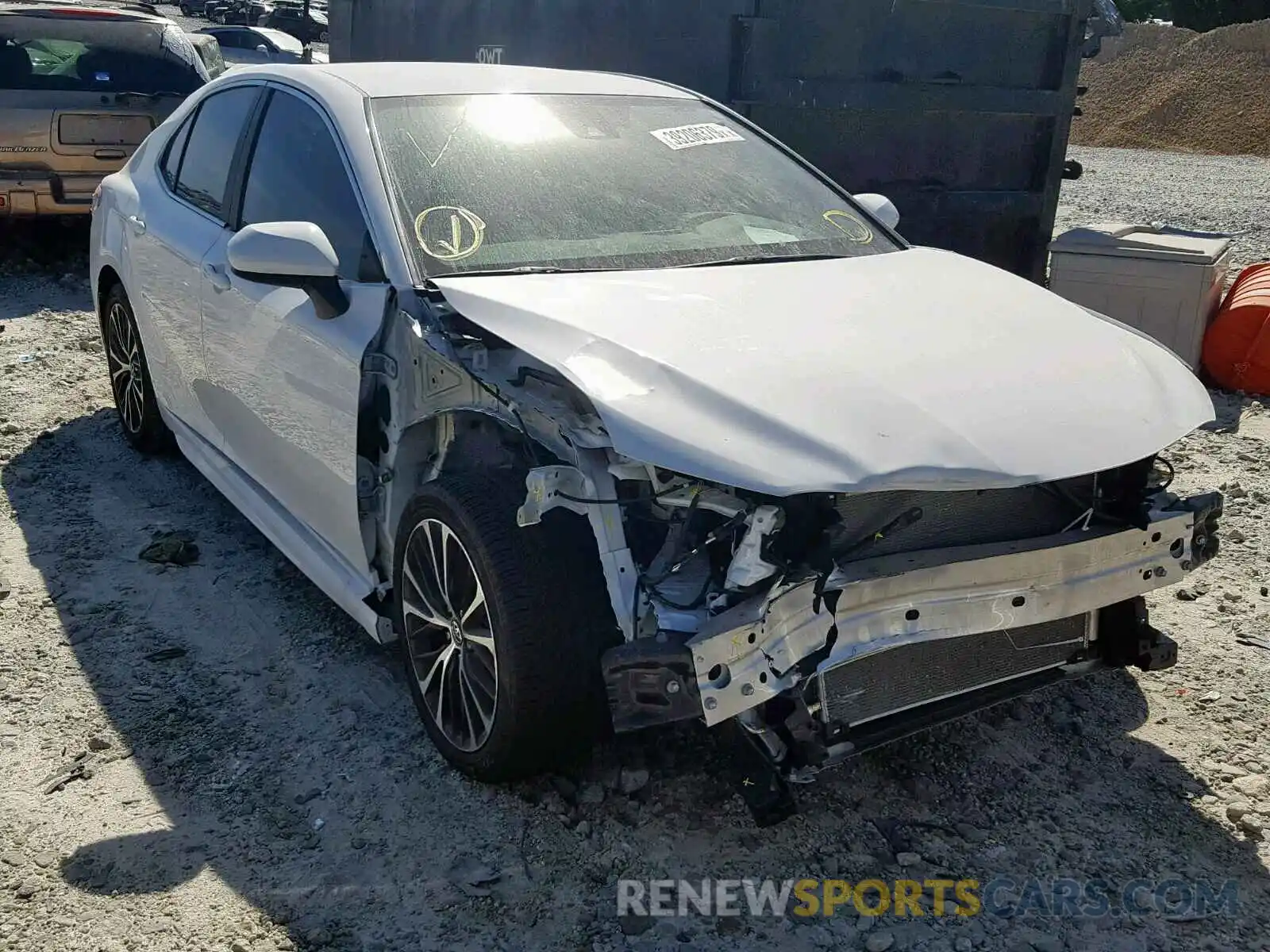 1 Photograph of a damaged car 4T1B11HK2KU692903 TOYOTA CAMRY 2019