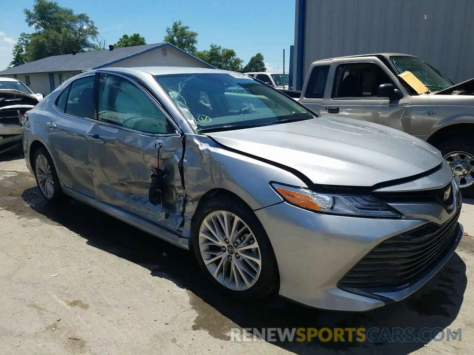 1 Photograph of a damaged car 4T1B11HK2KU696160 TOYOTA CAMRY 2019