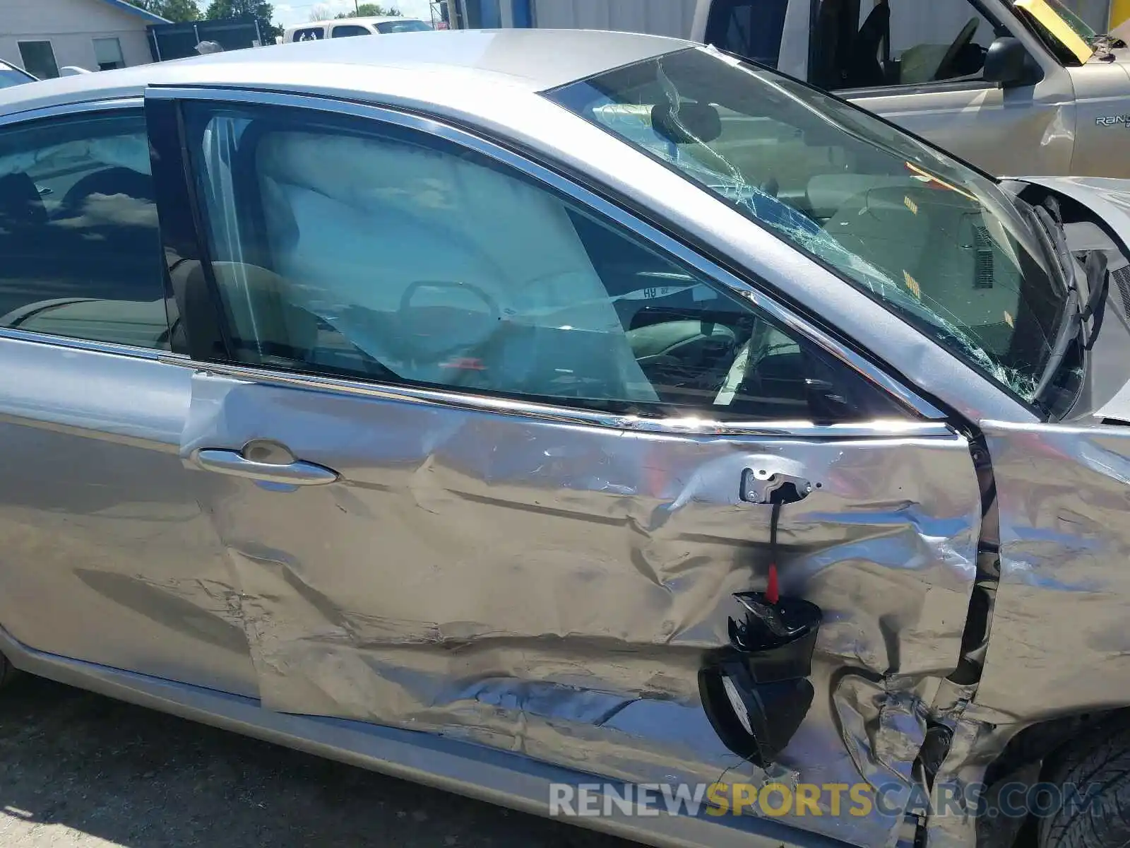 9 Photograph of a damaged car 4T1B11HK2KU696160 TOYOTA CAMRY 2019