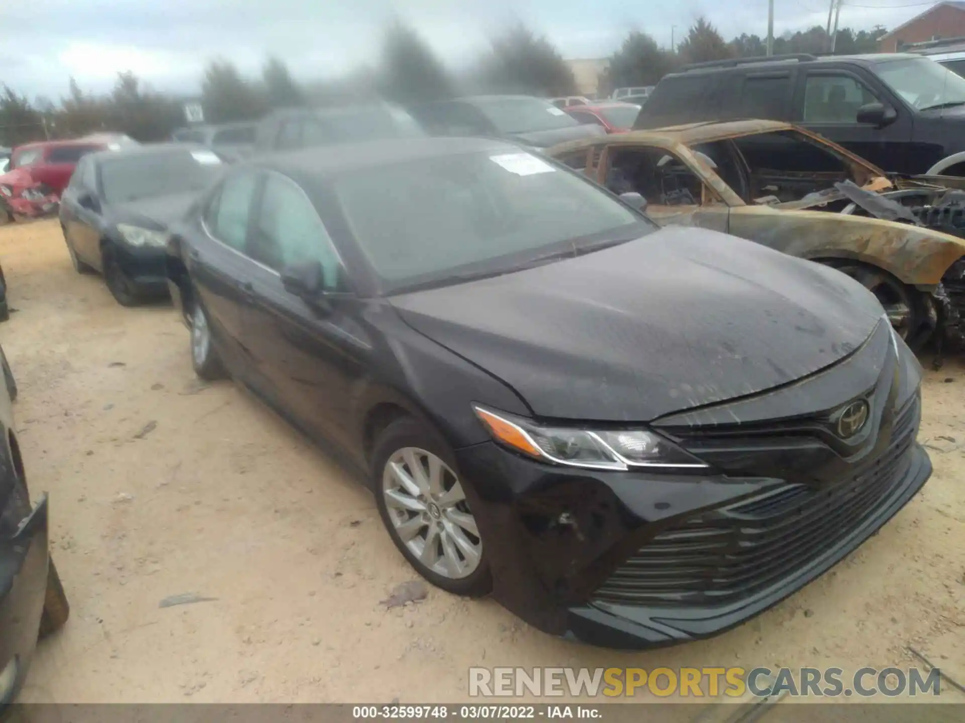 1 Photograph of a damaged car 4T1B11HK2KU696515 TOYOTA CAMRY 2019