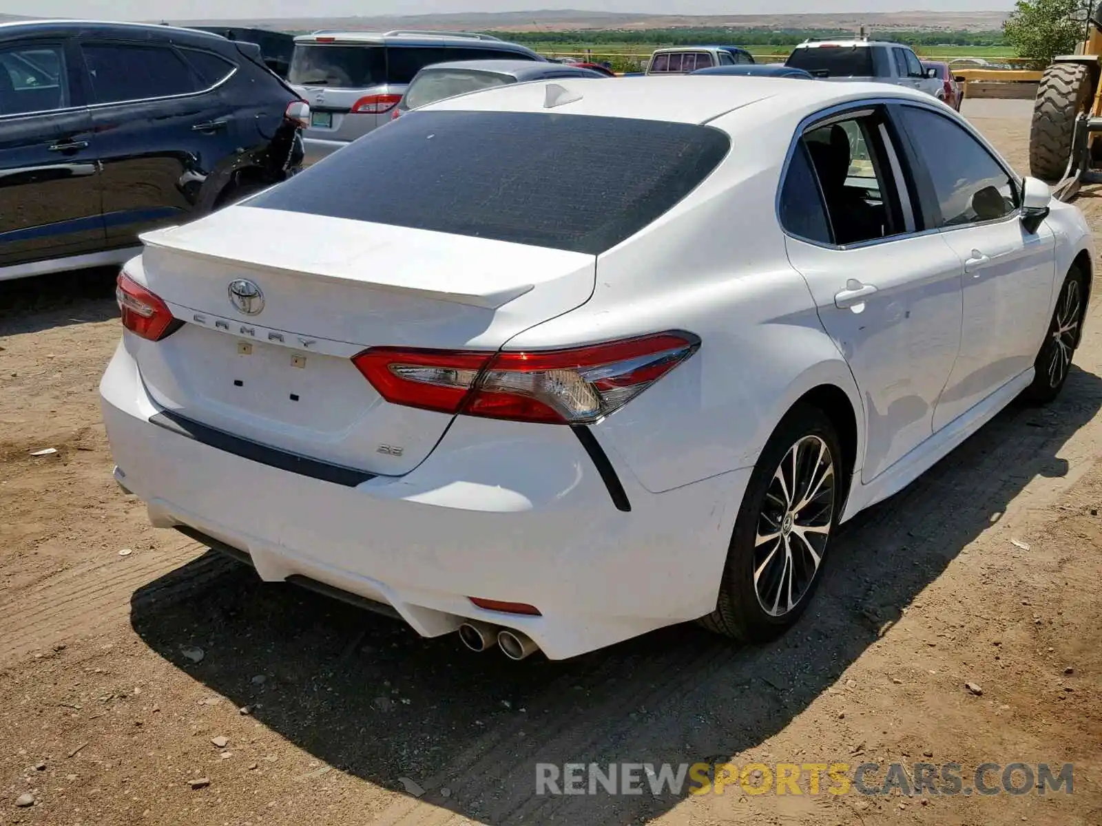 4 Photograph of a damaged car 4T1B11HK2KU696806 TOYOTA CAMRY 2019