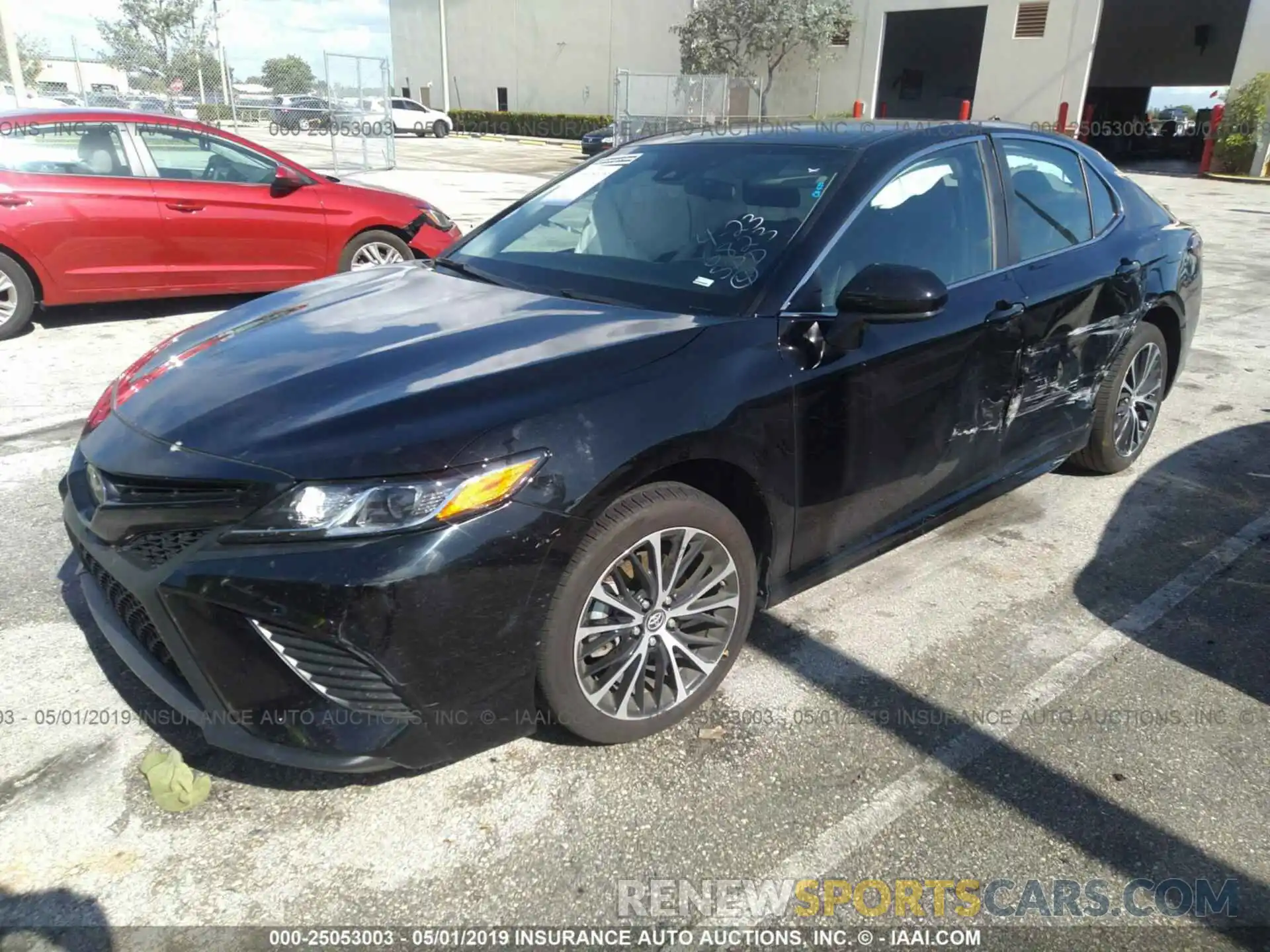 2 Photograph of a damaged car 4T1B11HK2KU696823 TOYOTA CAMRY 2019