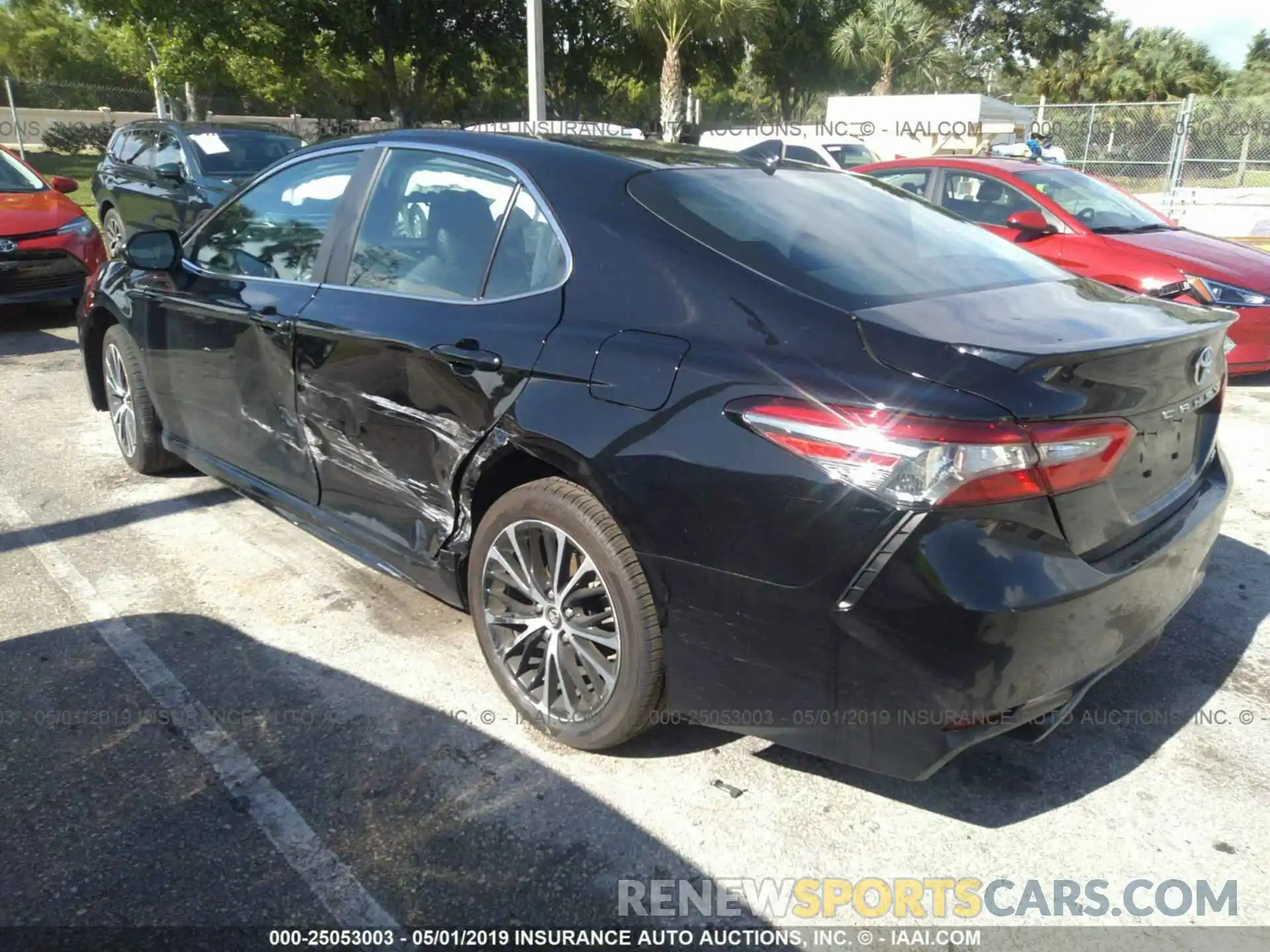 3 Photograph of a damaged car 4T1B11HK2KU696823 TOYOTA CAMRY 2019