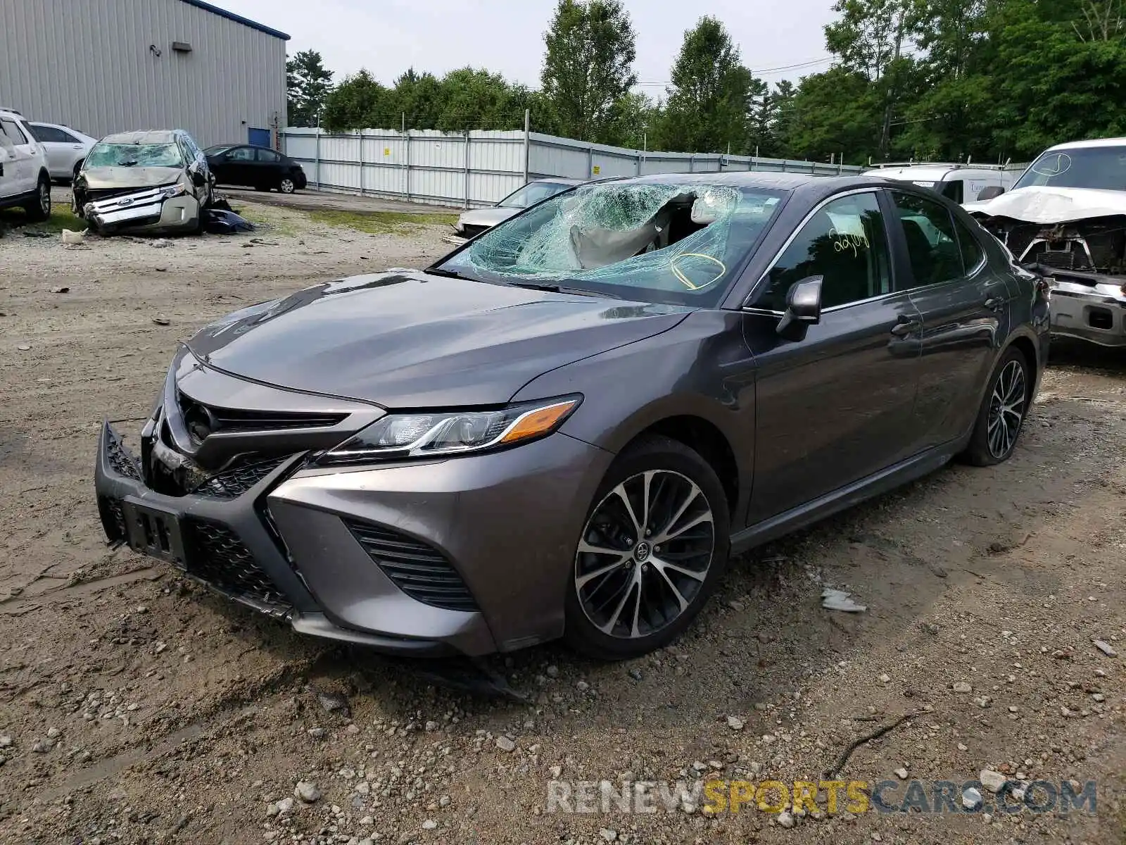 2 Photograph of a damaged car 4T1B11HK2KU697910 TOYOTA CAMRY 2019