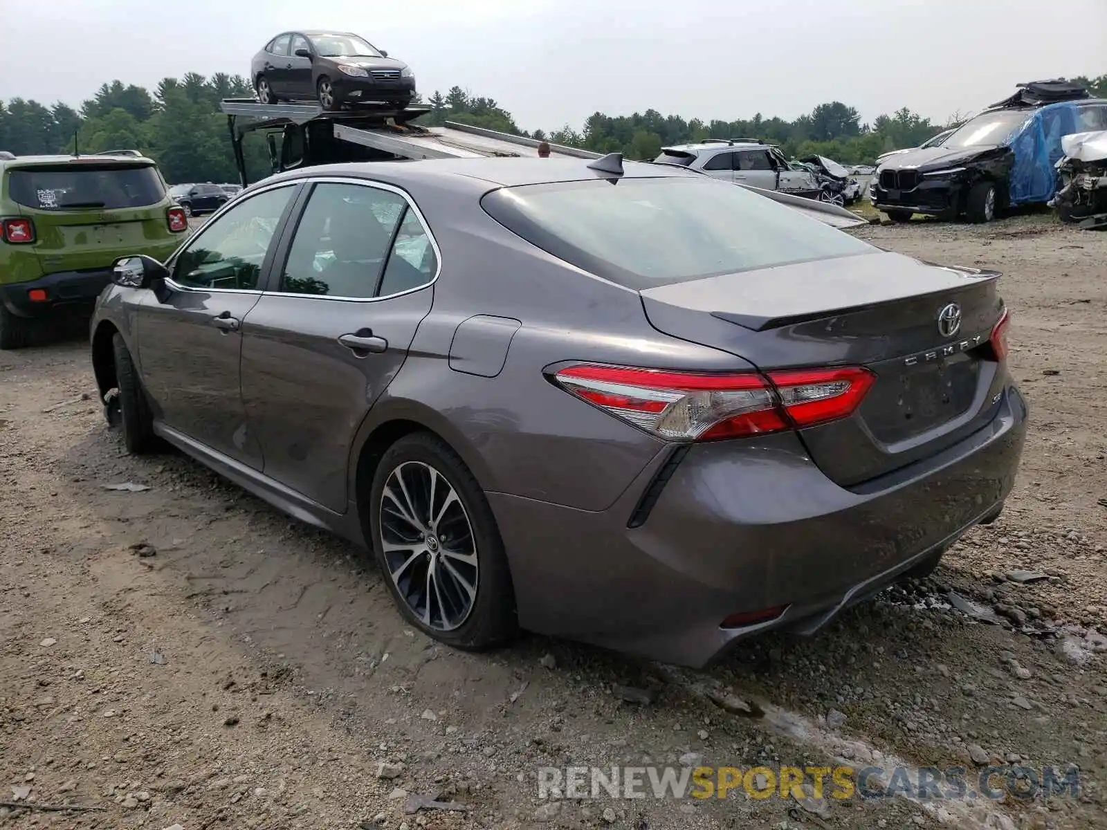 3 Photograph of a damaged car 4T1B11HK2KU697910 TOYOTA CAMRY 2019