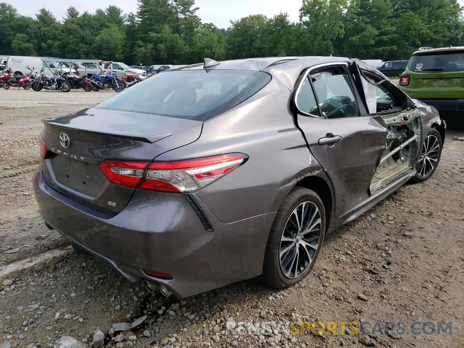 4 Photograph of a damaged car 4T1B11HK2KU697910 TOYOTA CAMRY 2019