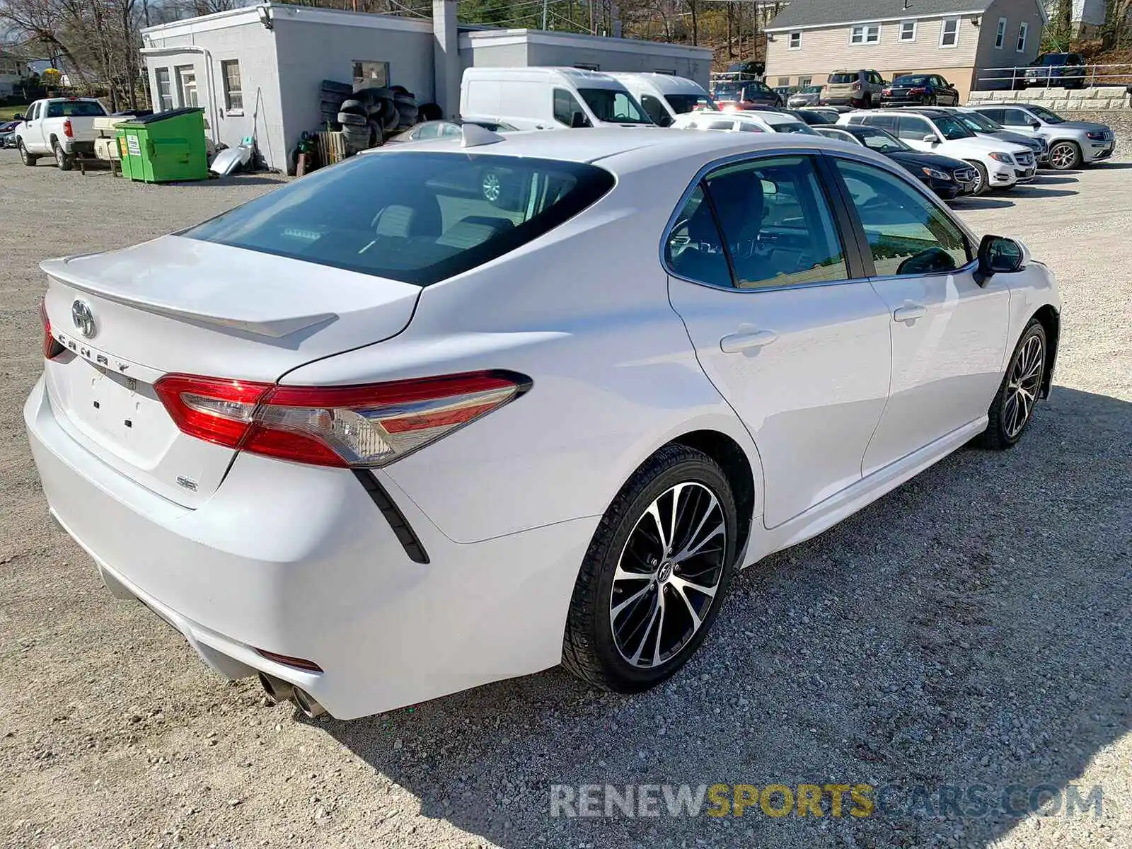 4 Photograph of a damaged car 4T1B11HK2KU698118 TOYOTA CAMRY 2019