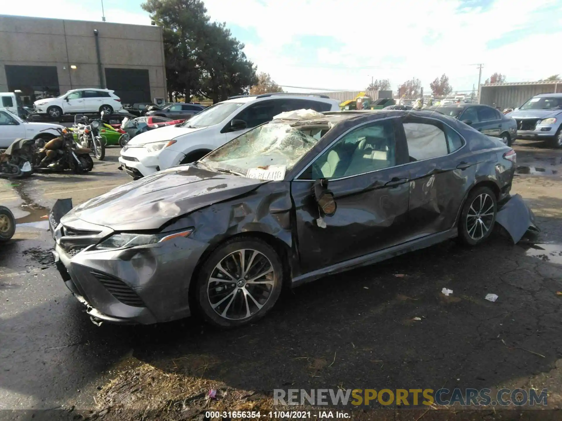 2 Photograph of a damaged car 4T1B11HK2KU698250 TOYOTA CAMRY 2019