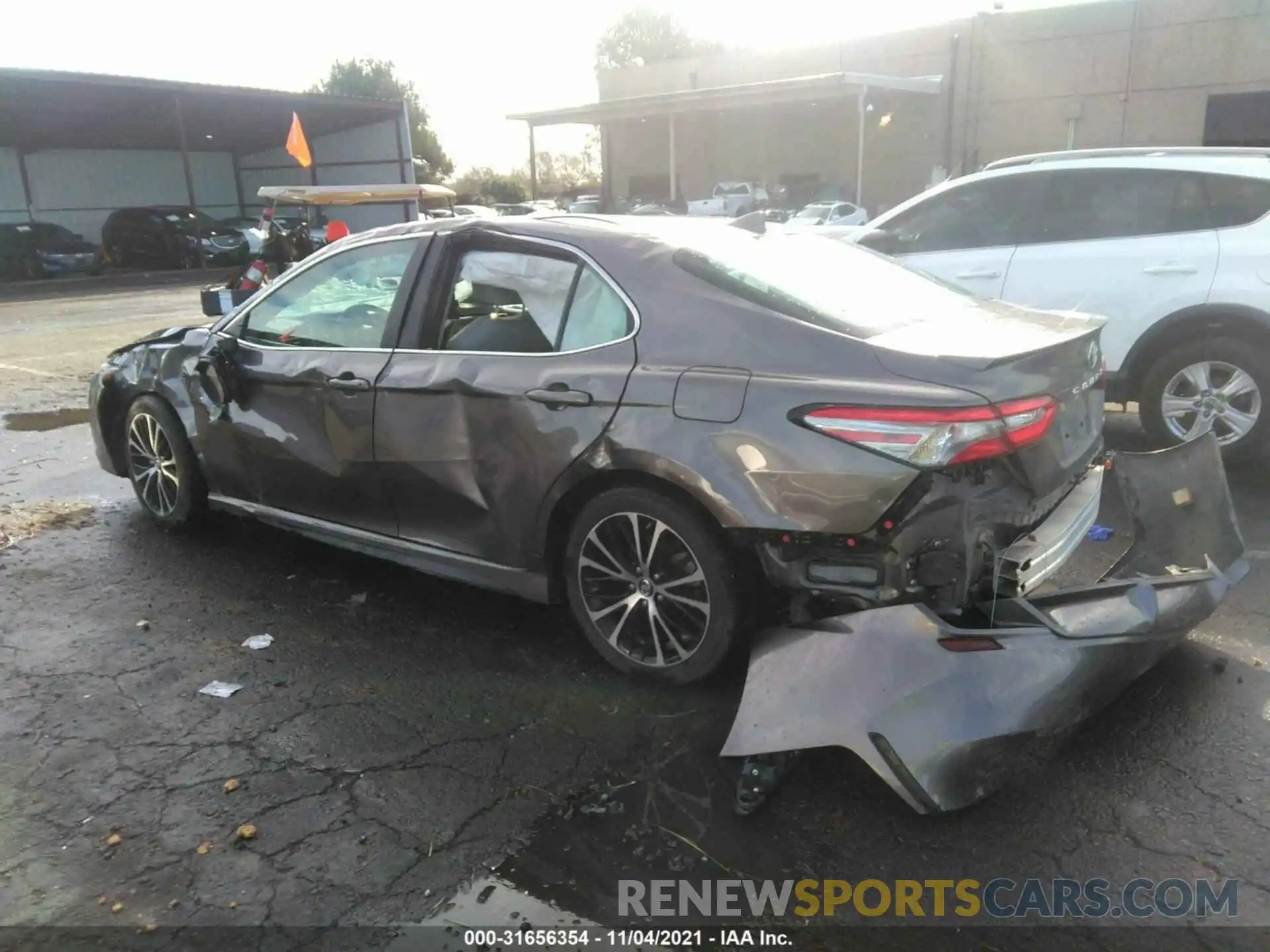 3 Photograph of a damaged car 4T1B11HK2KU698250 TOYOTA CAMRY 2019