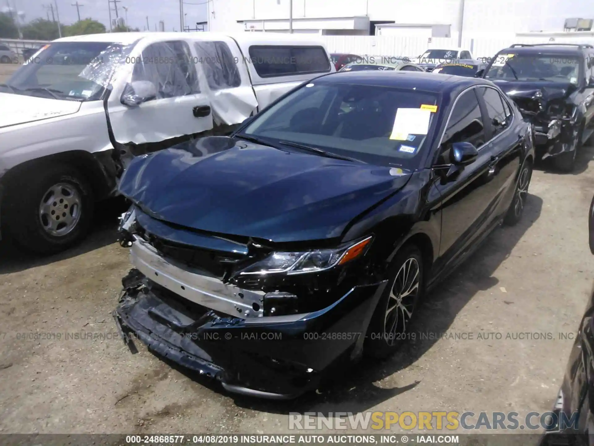 2 Photograph of a damaged car 4T1B11HK2KU699351 TOYOTA CAMRY 2019