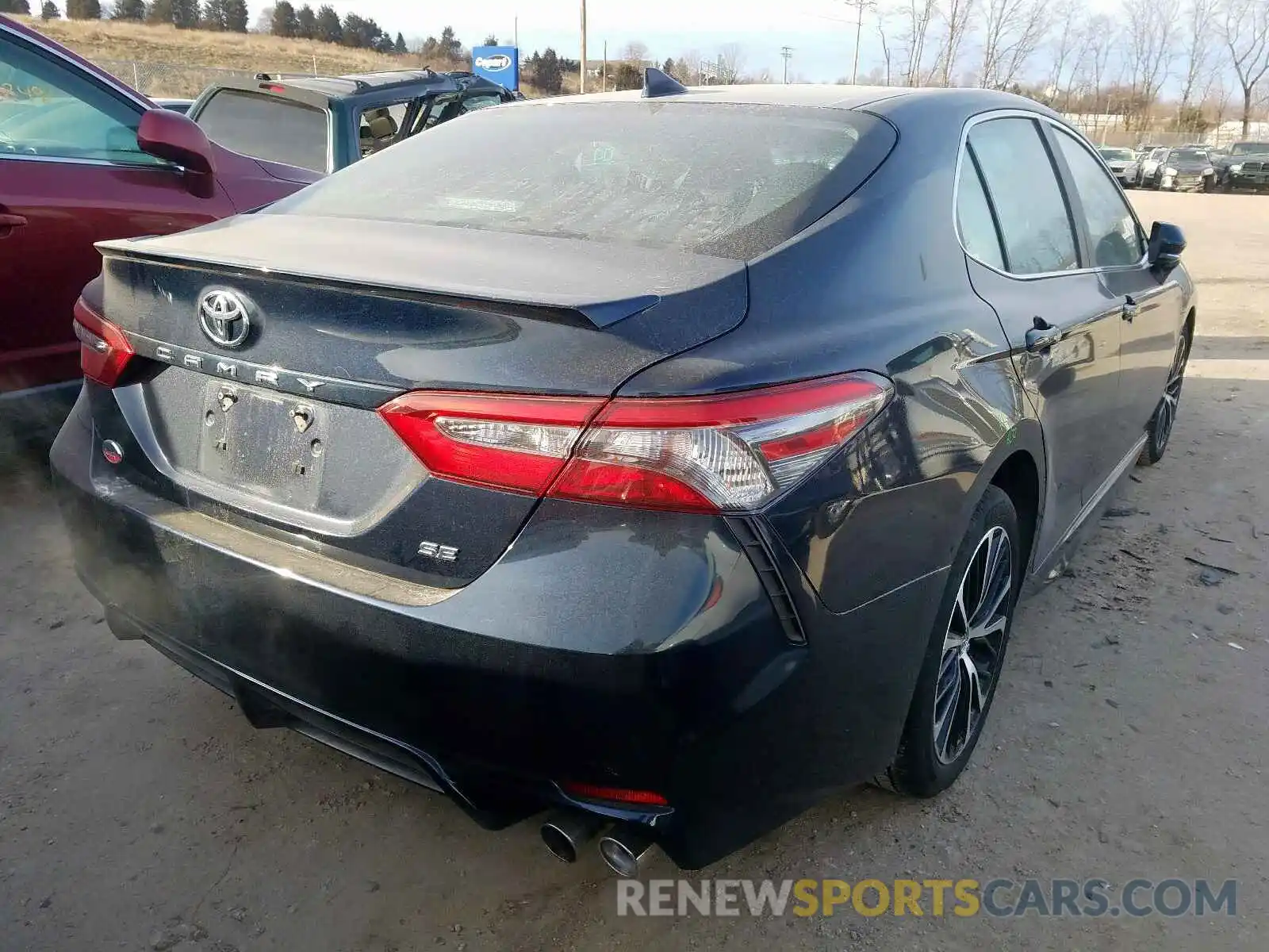 4 Photograph of a damaged car 4T1B11HK2KU699379 TOYOTA CAMRY 2019