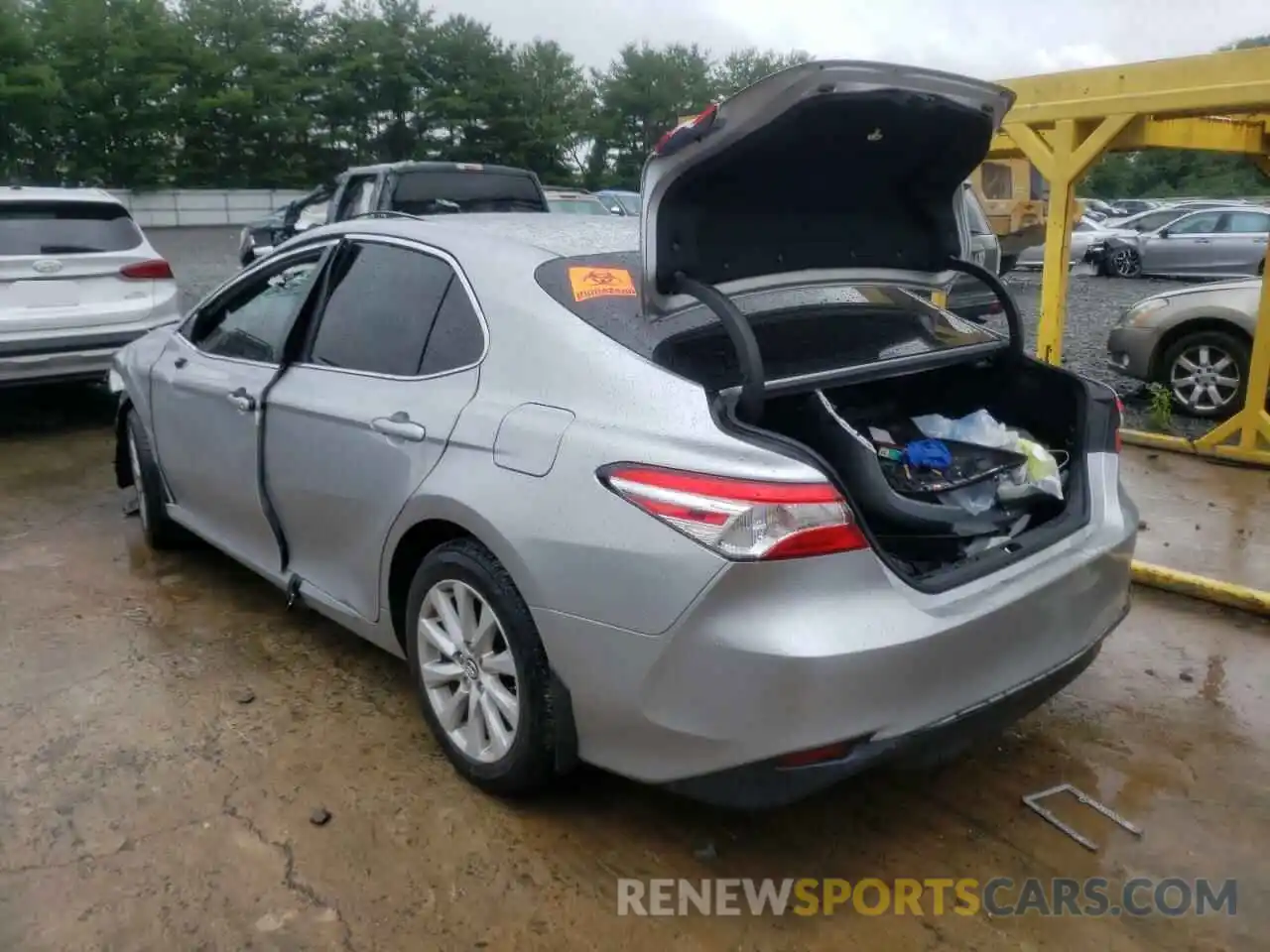 3 Photograph of a damaged car 4T1B11HK2KU700143 TOYOTA CAMRY 2019