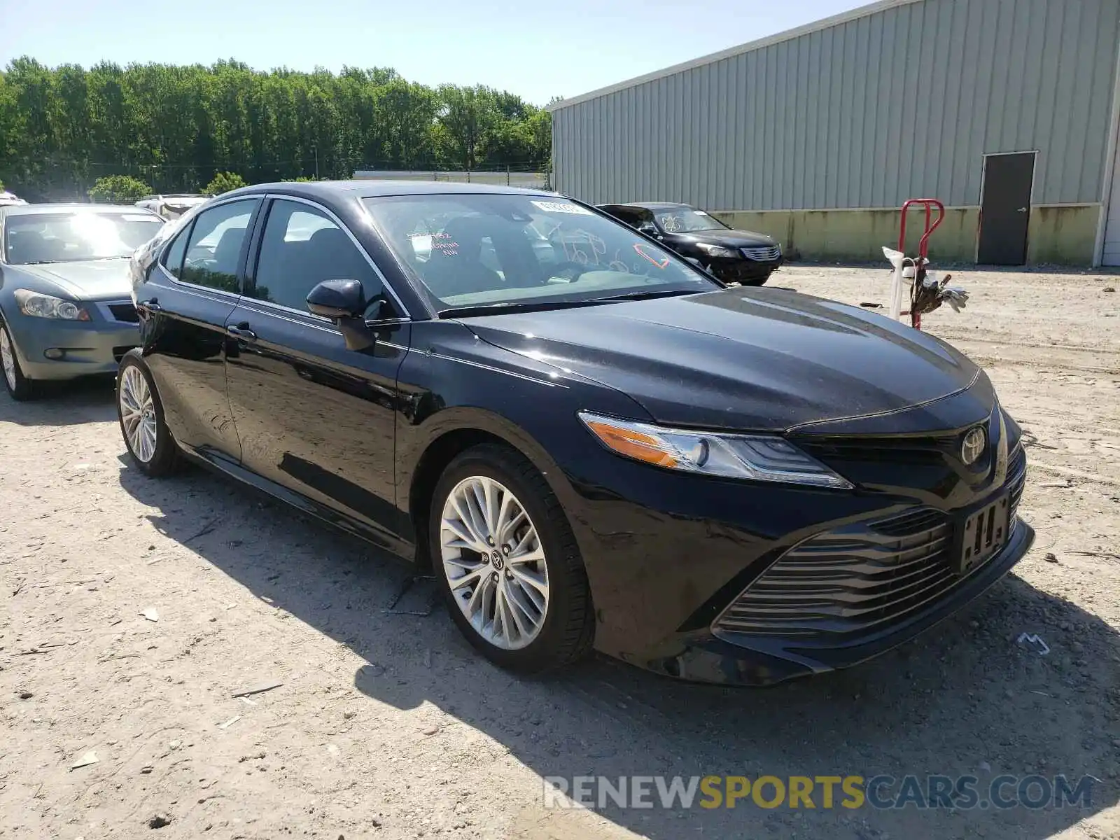 1 Photograph of a damaged car 4T1B11HK2KU700269 TOYOTA CAMRY 2019