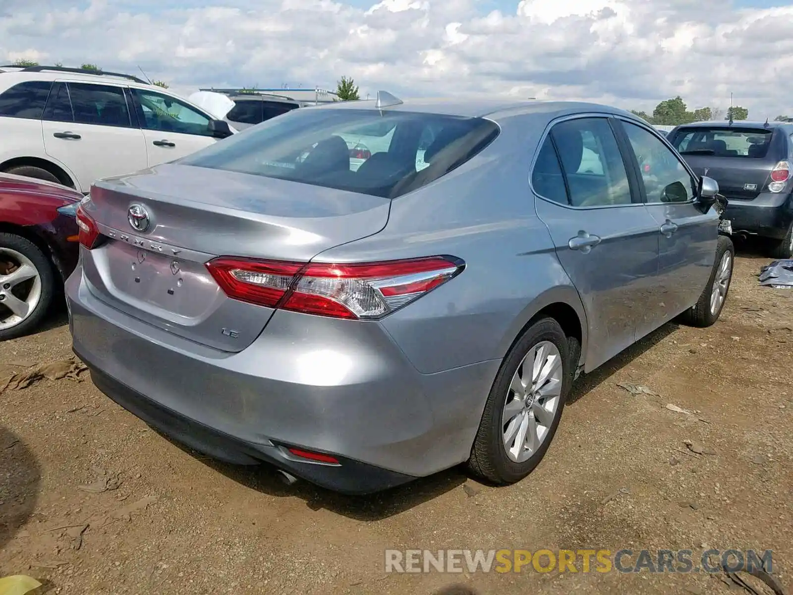 4 Photograph of a damaged car 4T1B11HK2KU701440 TOYOTA CAMRY 2019