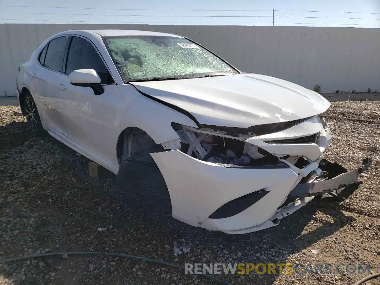 1 Photograph of a damaged car 4T1B11HK2KU702006 TOYOTA CAMRY 2019