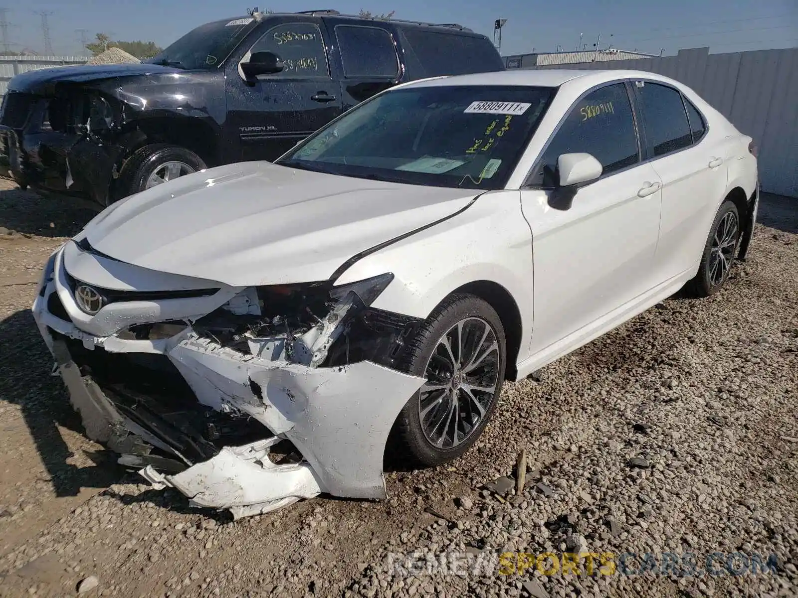 2 Photograph of a damaged car 4T1B11HK2KU702006 TOYOTA CAMRY 2019