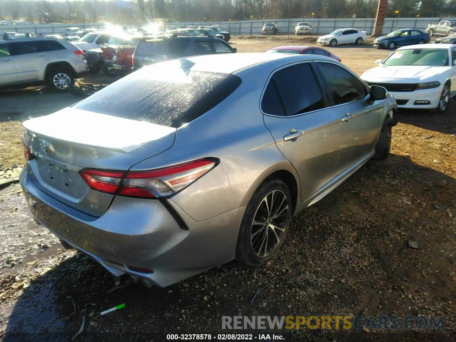 4 Photograph of a damaged car 4T1B11HK2KU704807 TOYOTA CAMRY 2019