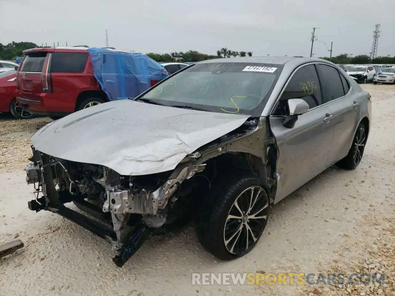 2 Photograph of a damaged car 4T1B11HK2KU705617 TOYOTA CAMRY 2019