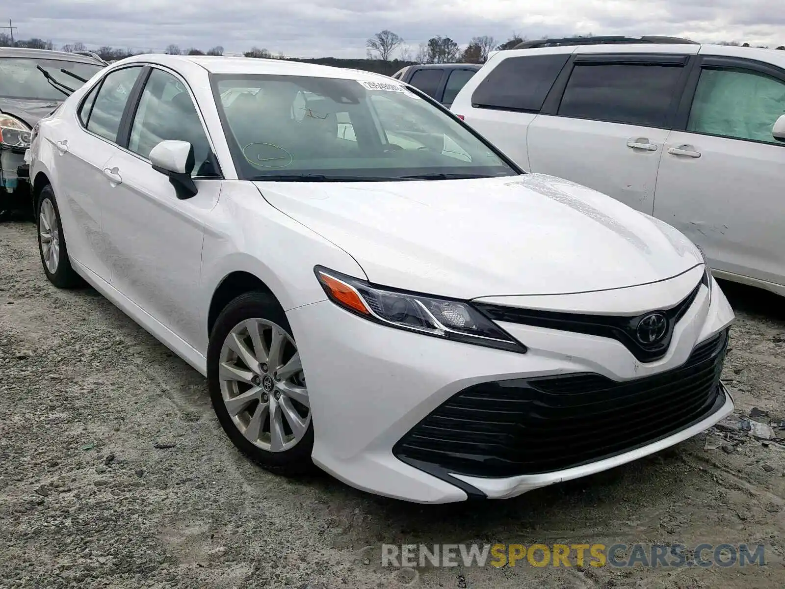 1 Photograph of a damaged car 4T1B11HK2KU705990 TOYOTA CAMRY 2019