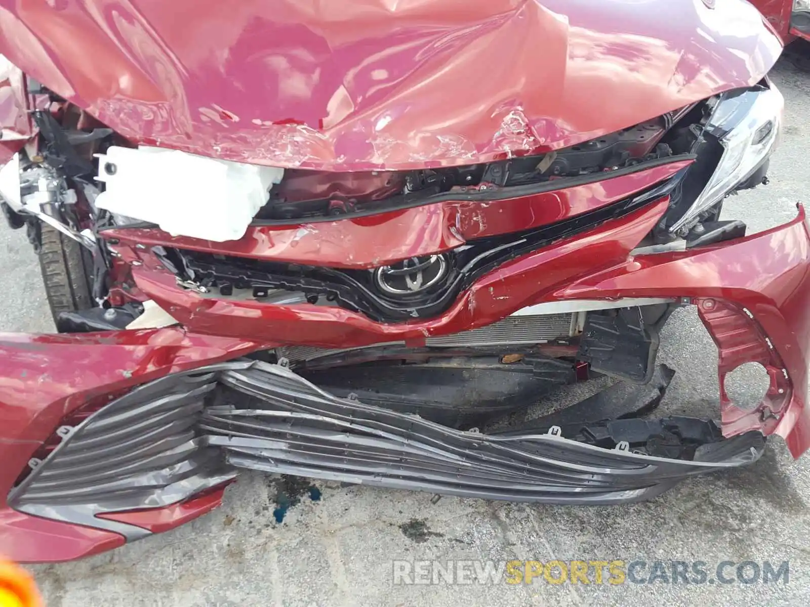 9 Photograph of a damaged car 4T1B11HK2KU706136 TOYOTA CAMRY 2019