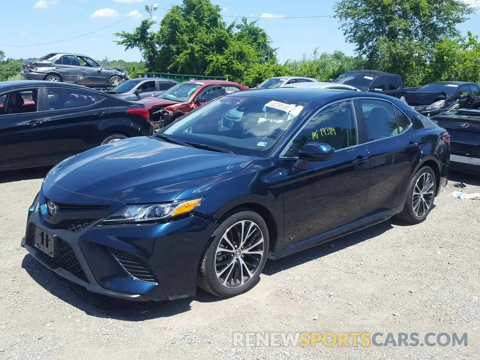 2 Photograph of a damaged car 4T1B11HK2KU706461 TOYOTA CAMRY 2019