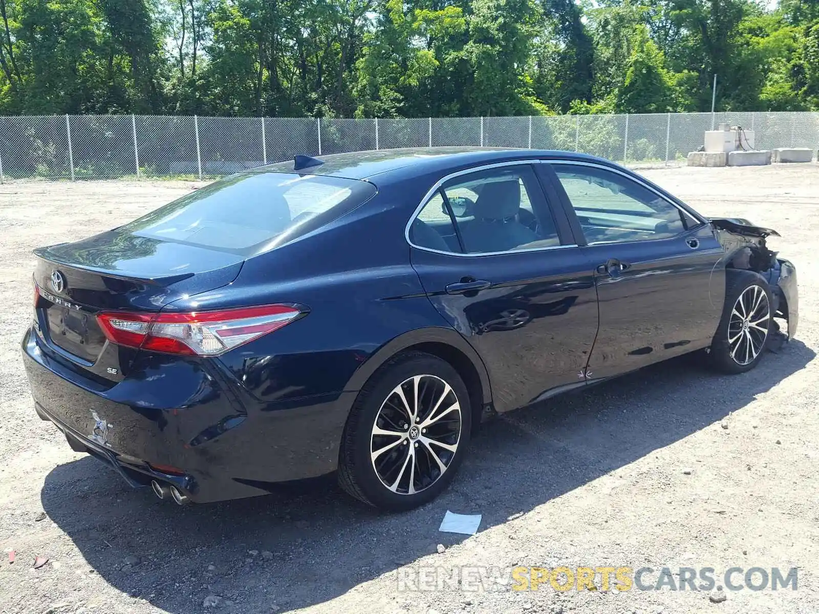 4 Photograph of a damaged car 4T1B11HK2KU706461 TOYOTA CAMRY 2019