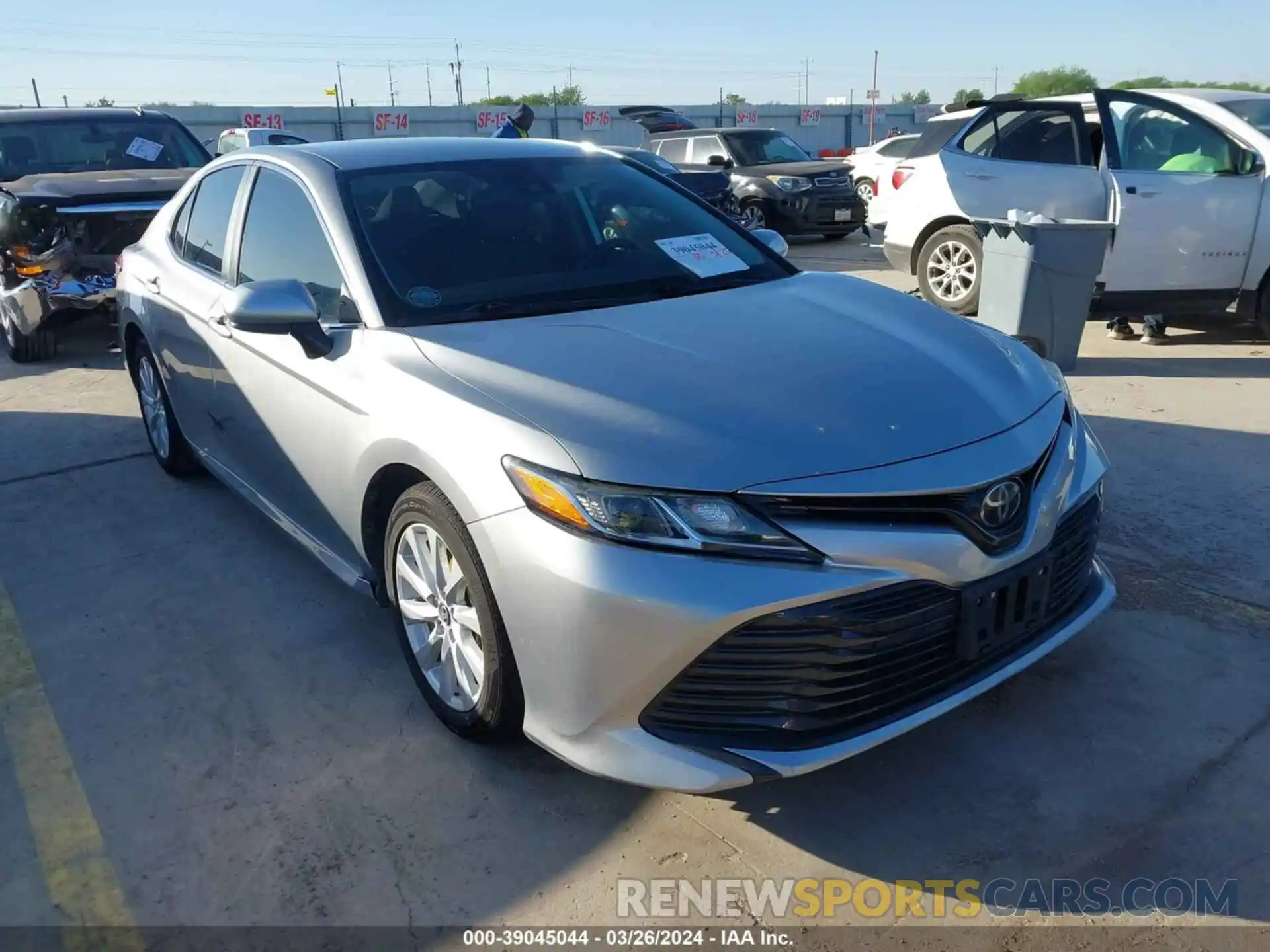 1 Photograph of a damaged car 4T1B11HK2KU706640 TOYOTA CAMRY 2019