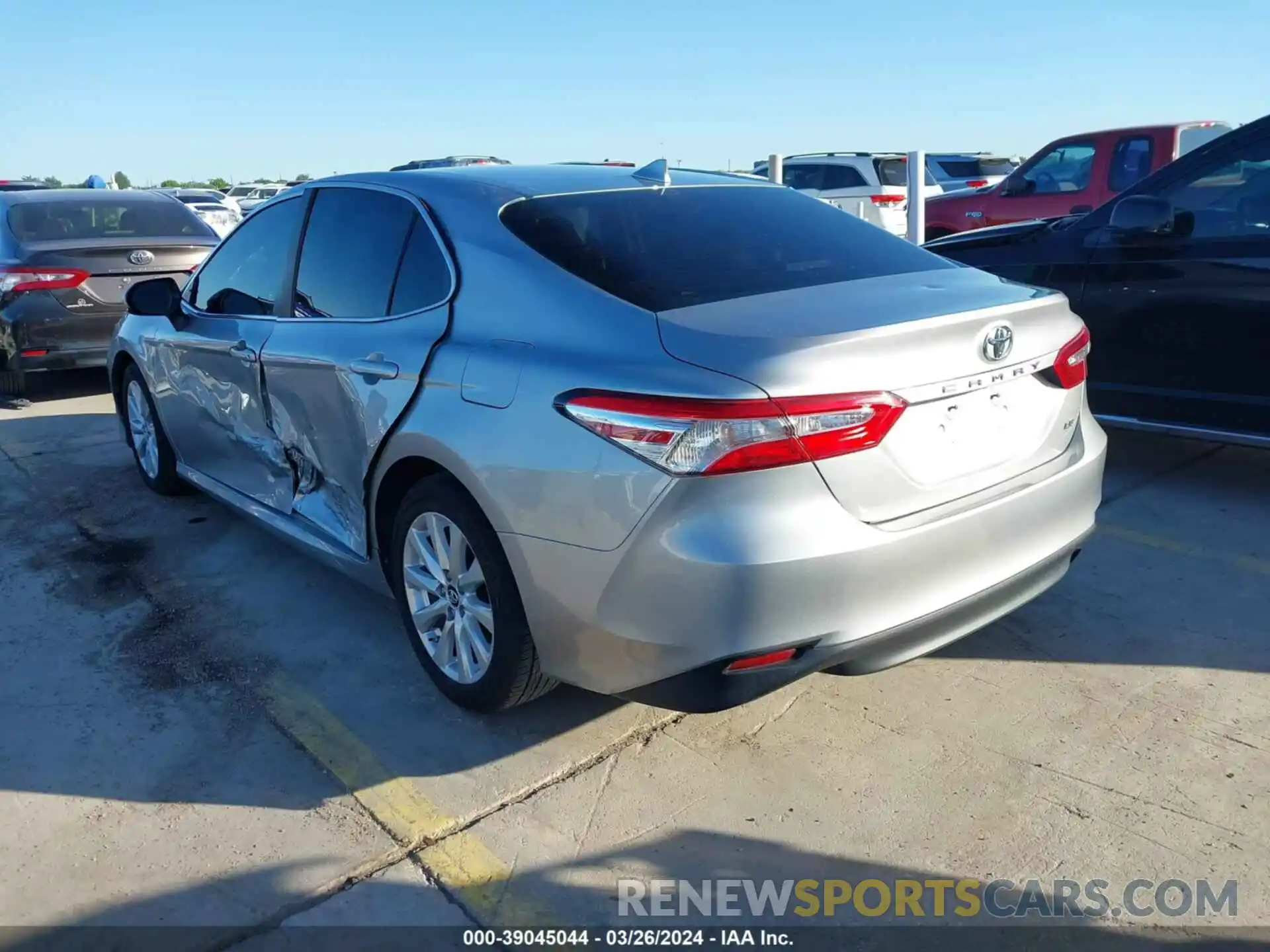 3 Photograph of a damaged car 4T1B11HK2KU706640 TOYOTA CAMRY 2019