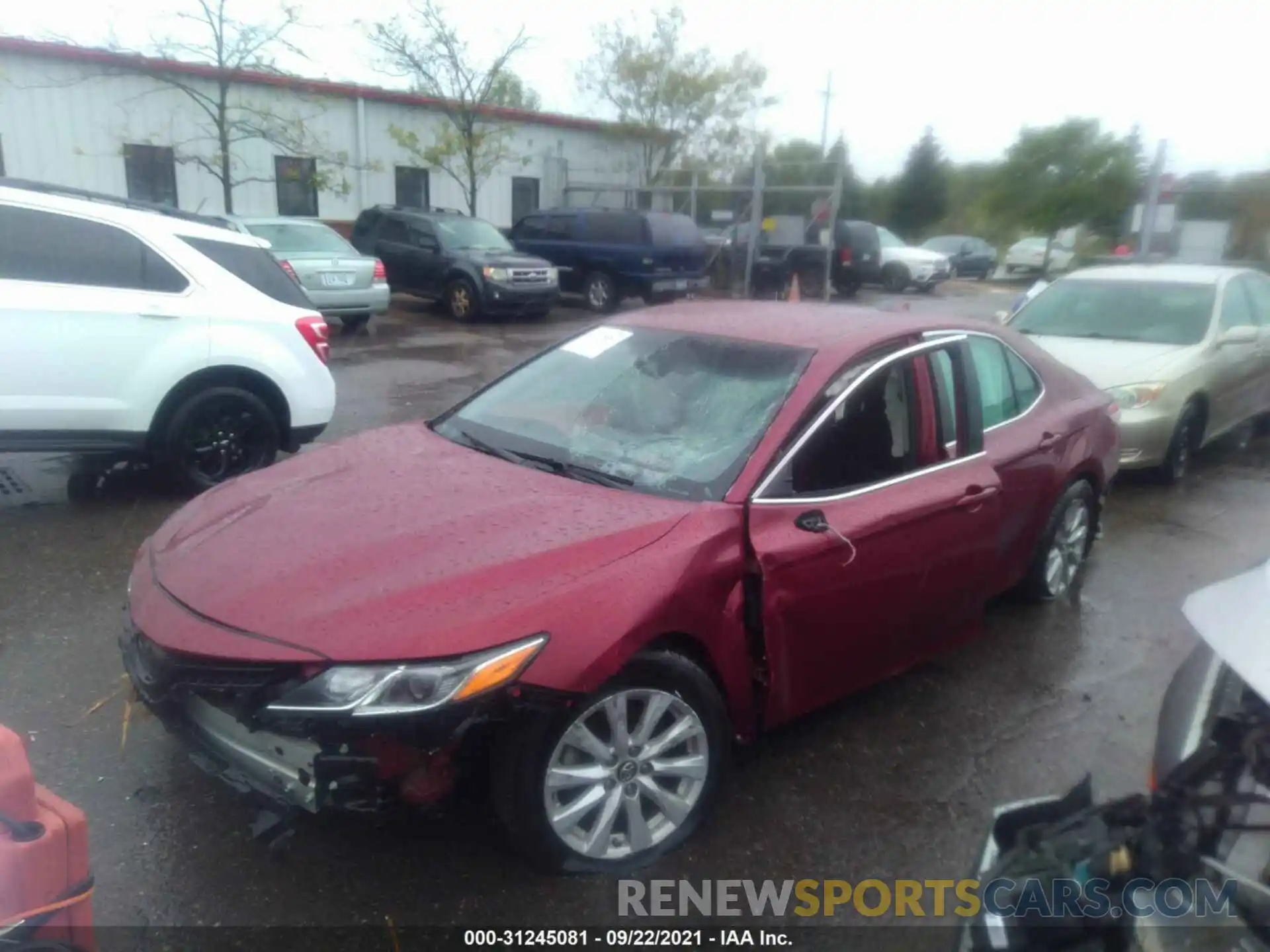 2 Photograph of a damaged car 4T1B11HK2KU708422 TOYOTA CAMRY 2019