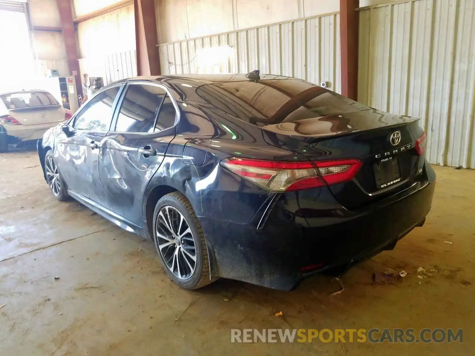 3 Photograph of a damaged car 4T1B11HK2KU708971 TOYOTA CAMRY 2019