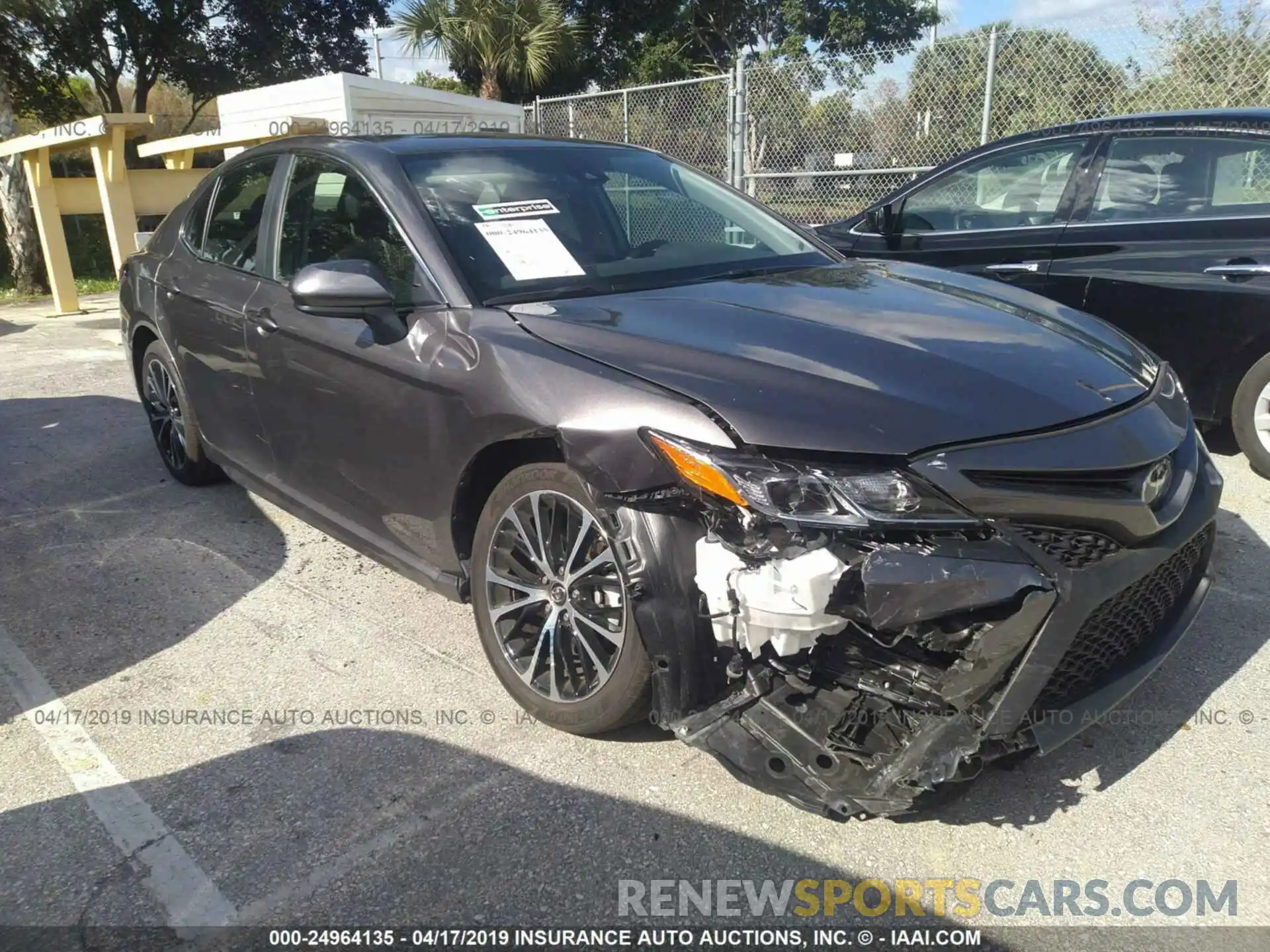 1 Photograph of a damaged car 4T1B11HK2KU709070 TOYOTA CAMRY 2019