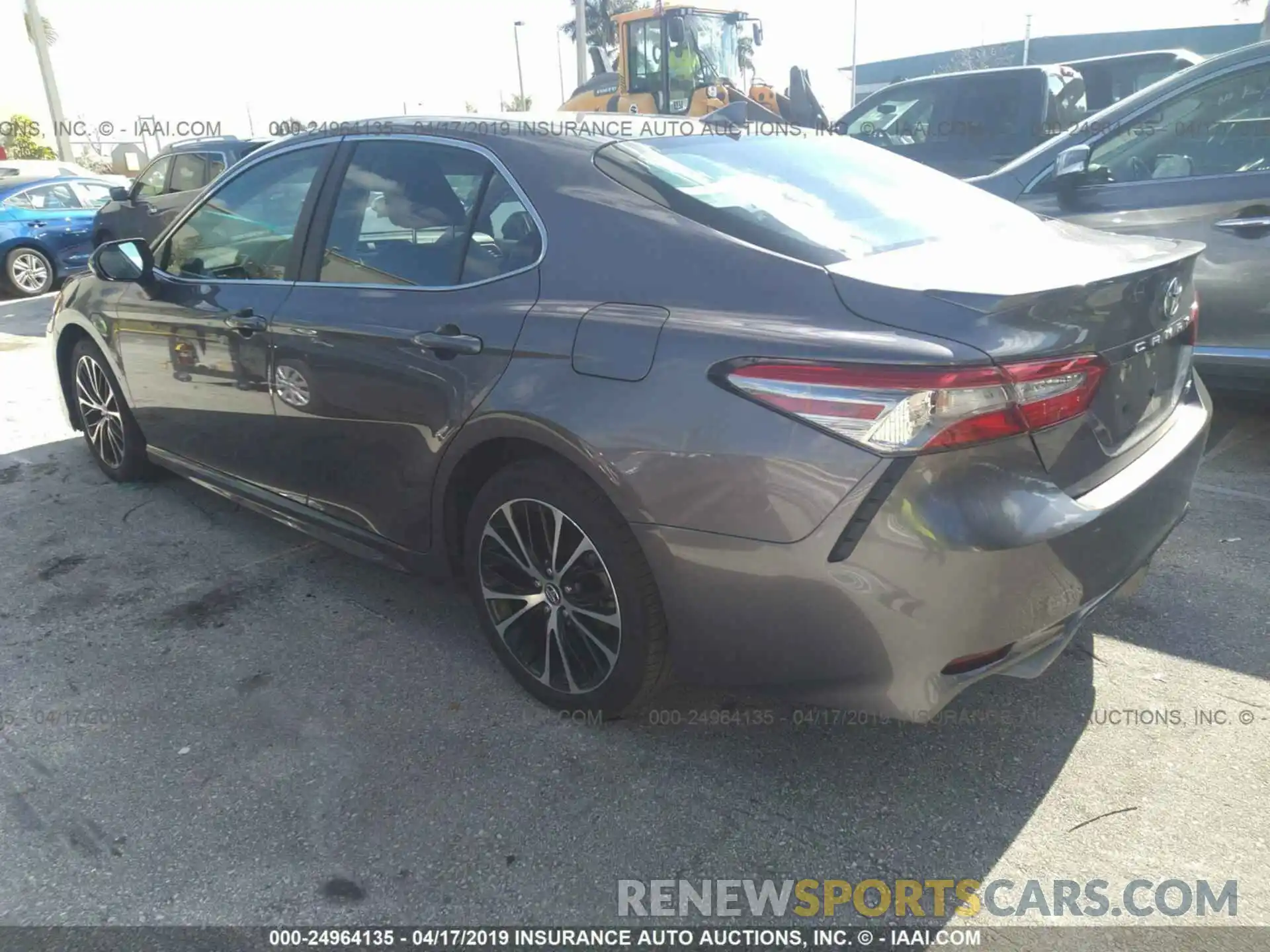 3 Photograph of a damaged car 4T1B11HK2KU709070 TOYOTA CAMRY 2019