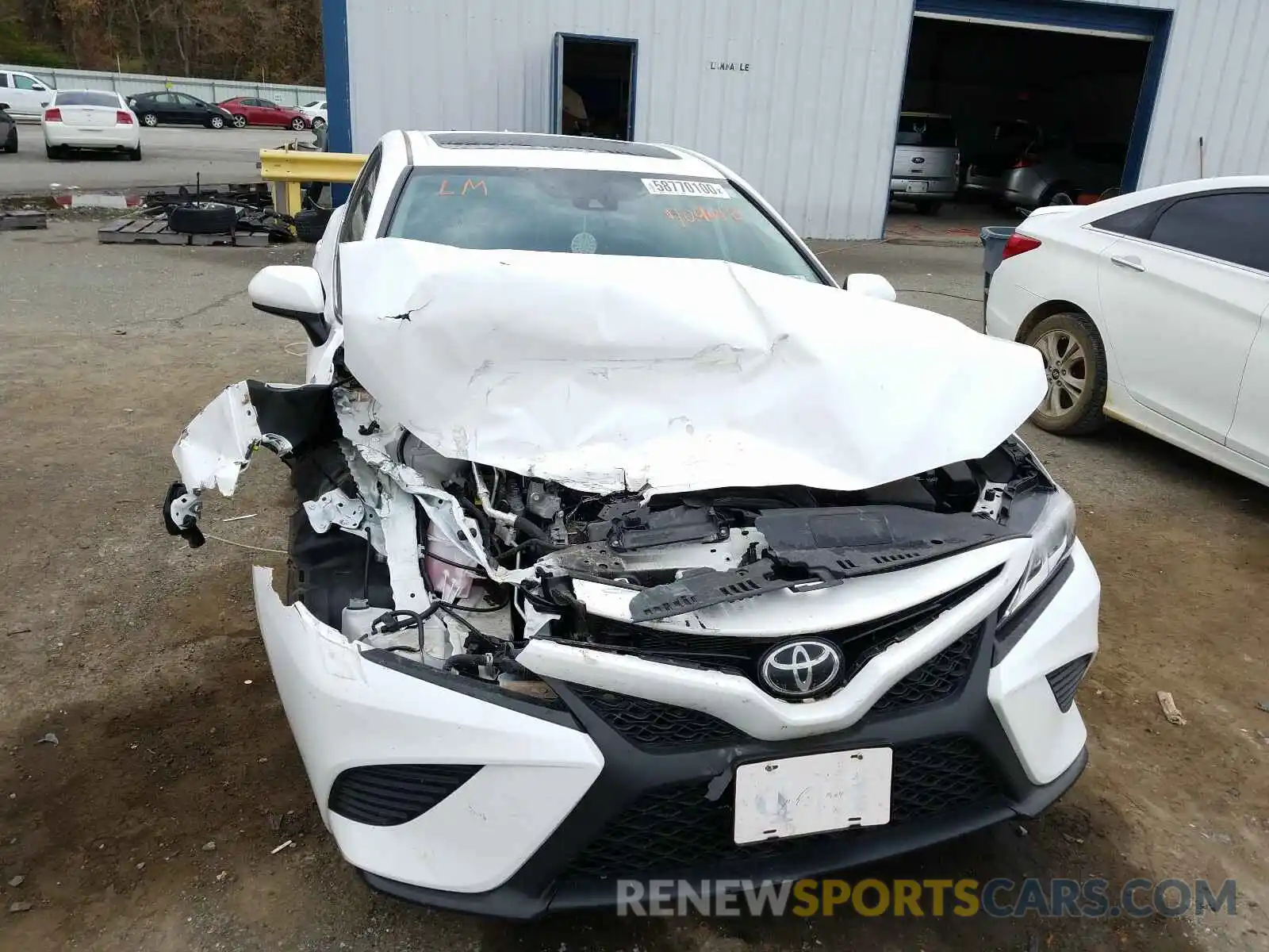 9 Photograph of a damaged car 4T1B11HK2KU709618 TOYOTA CAMRY 2019