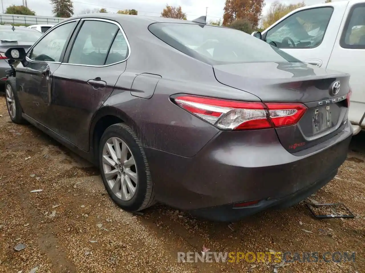 3 Photograph of a damaged car 4T1B11HK2KU710350 TOYOTA CAMRY 2019