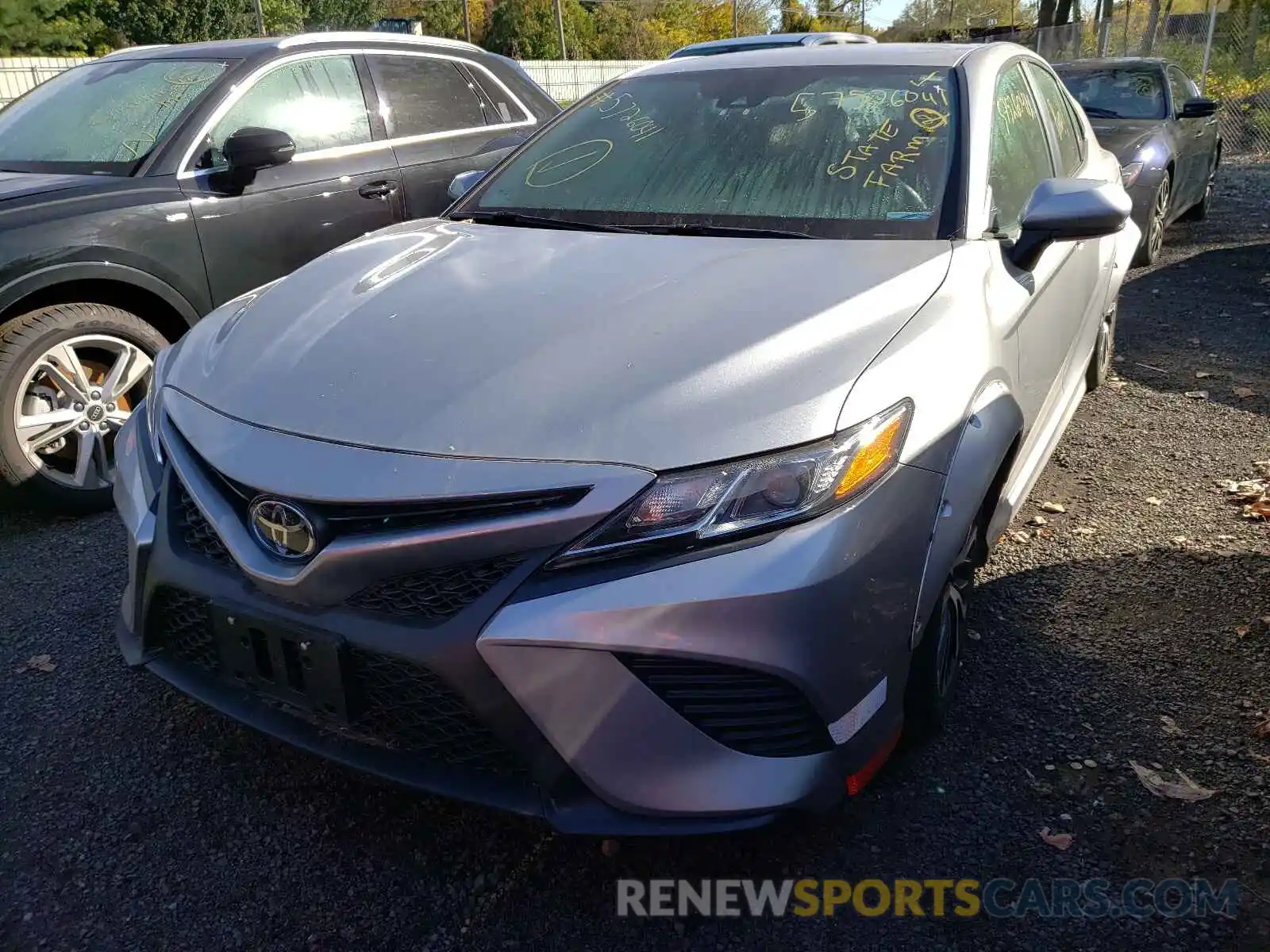 2 Photograph of a damaged car 4T1B11HK2KU710395 TOYOTA CAMRY 2019