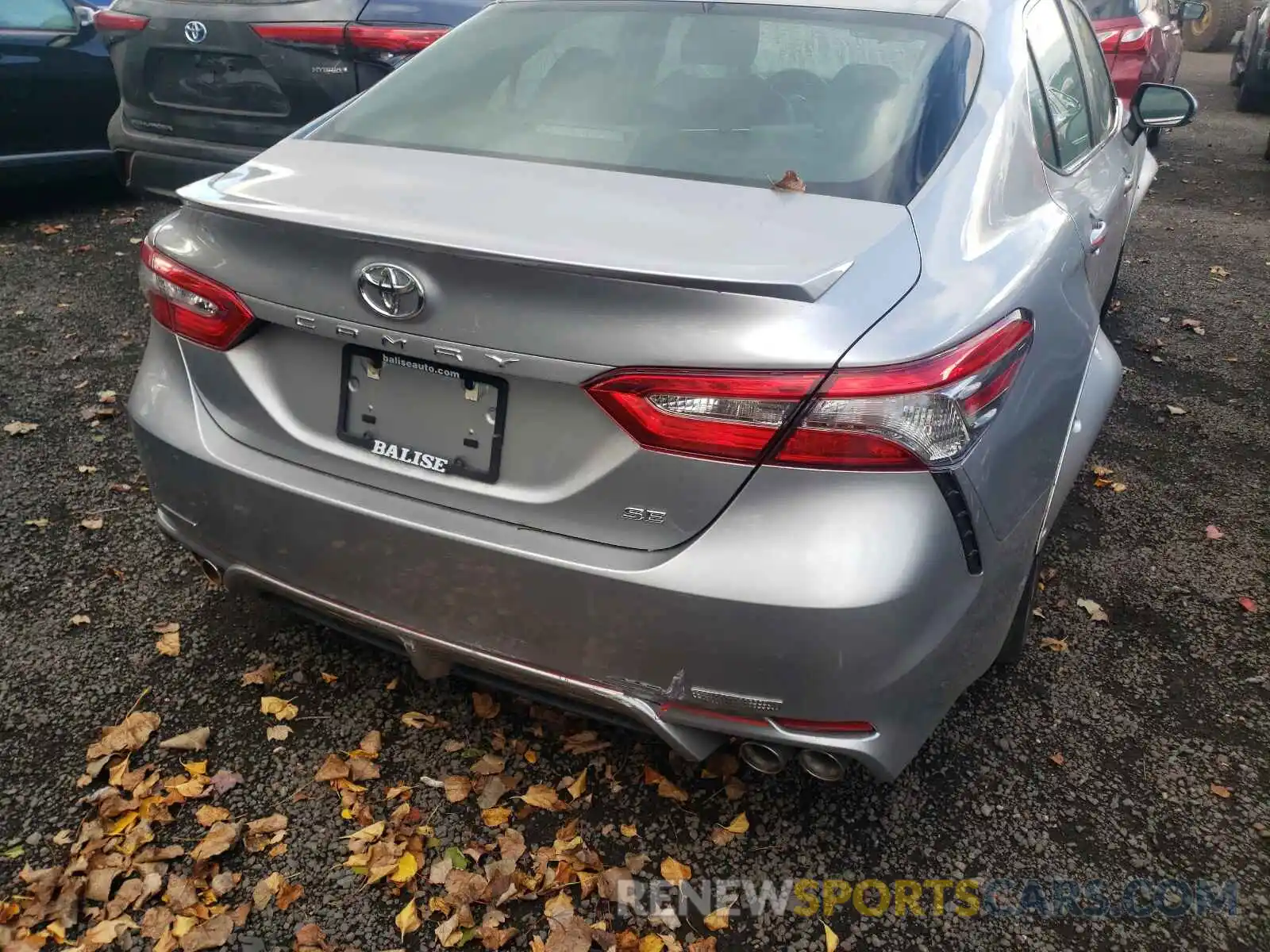 9 Photograph of a damaged car 4T1B11HK2KU710395 TOYOTA CAMRY 2019